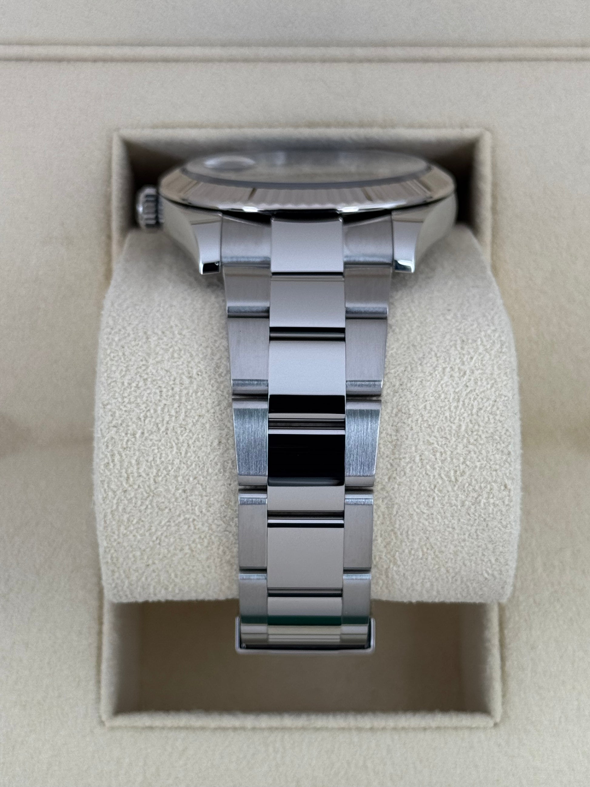 2024 Rolex Datejust 41mm 126334 Stainless Steel Oyster Blue Diamond Dial - MyWatchLLC