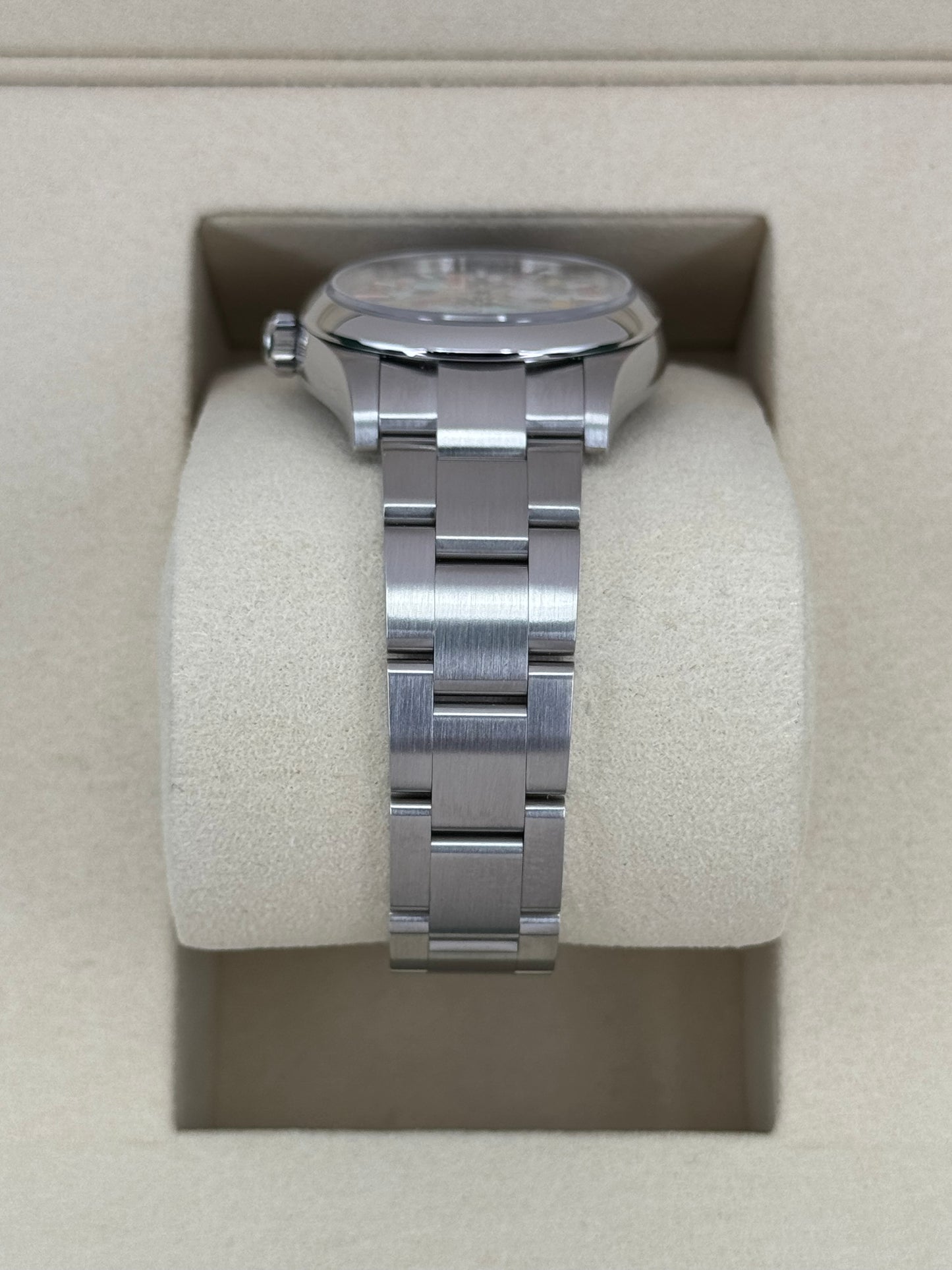 NEW 2025 Rolex Oyster Perpetual 31mm 277200 Celebration Dial