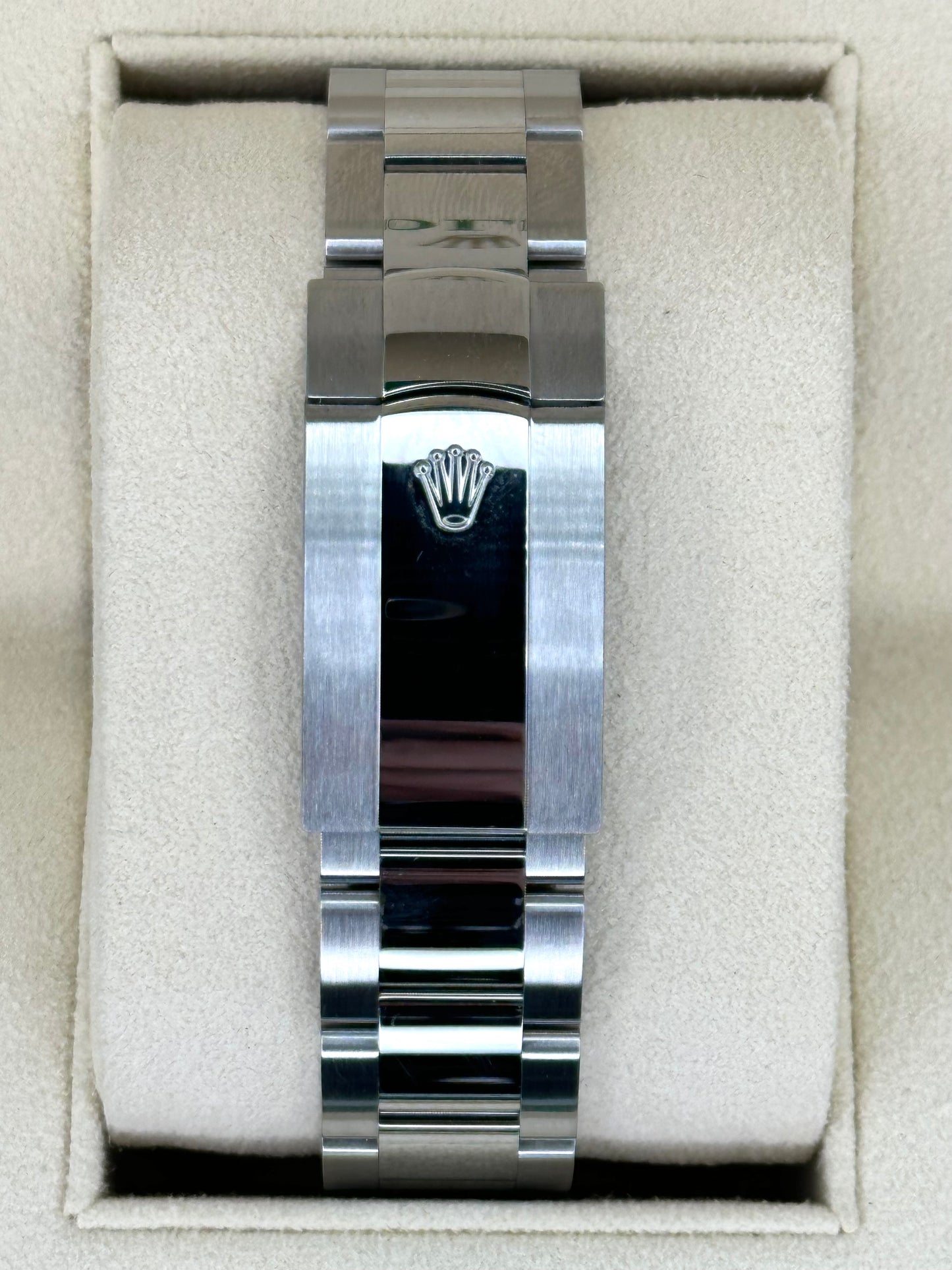 2022 Sky-Dweller 42mm 326934 Stainless Steel Oyster Blue Dial - MyWatchLLC