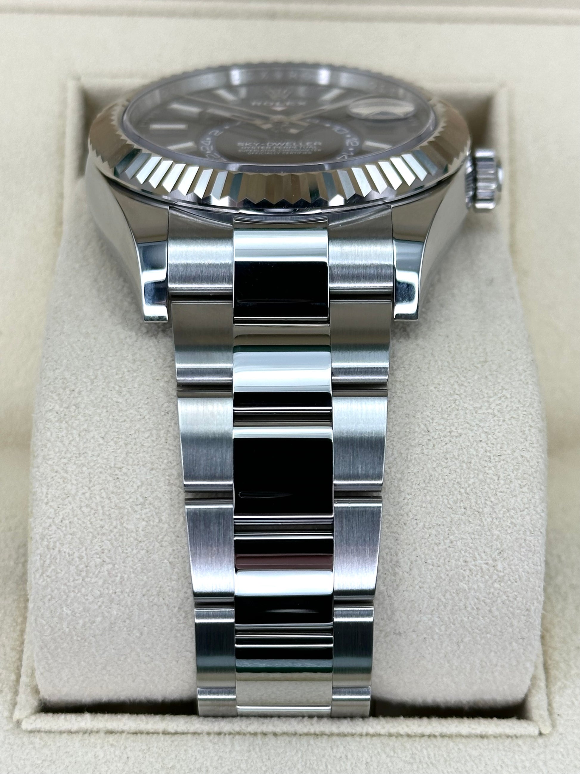 2022 Sky-Dweller 42mm 326934 Stainless Steel Oyster Blue Dial - MyWatchLLC