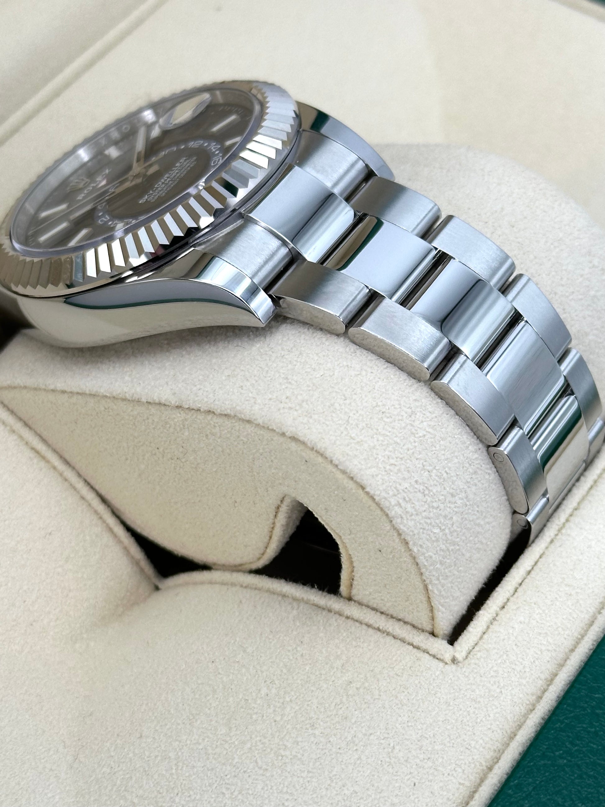 2022 Sky-Dweller 42mm 326934 Stainless Steel Oyster Blue Dial - MyWatchLLC