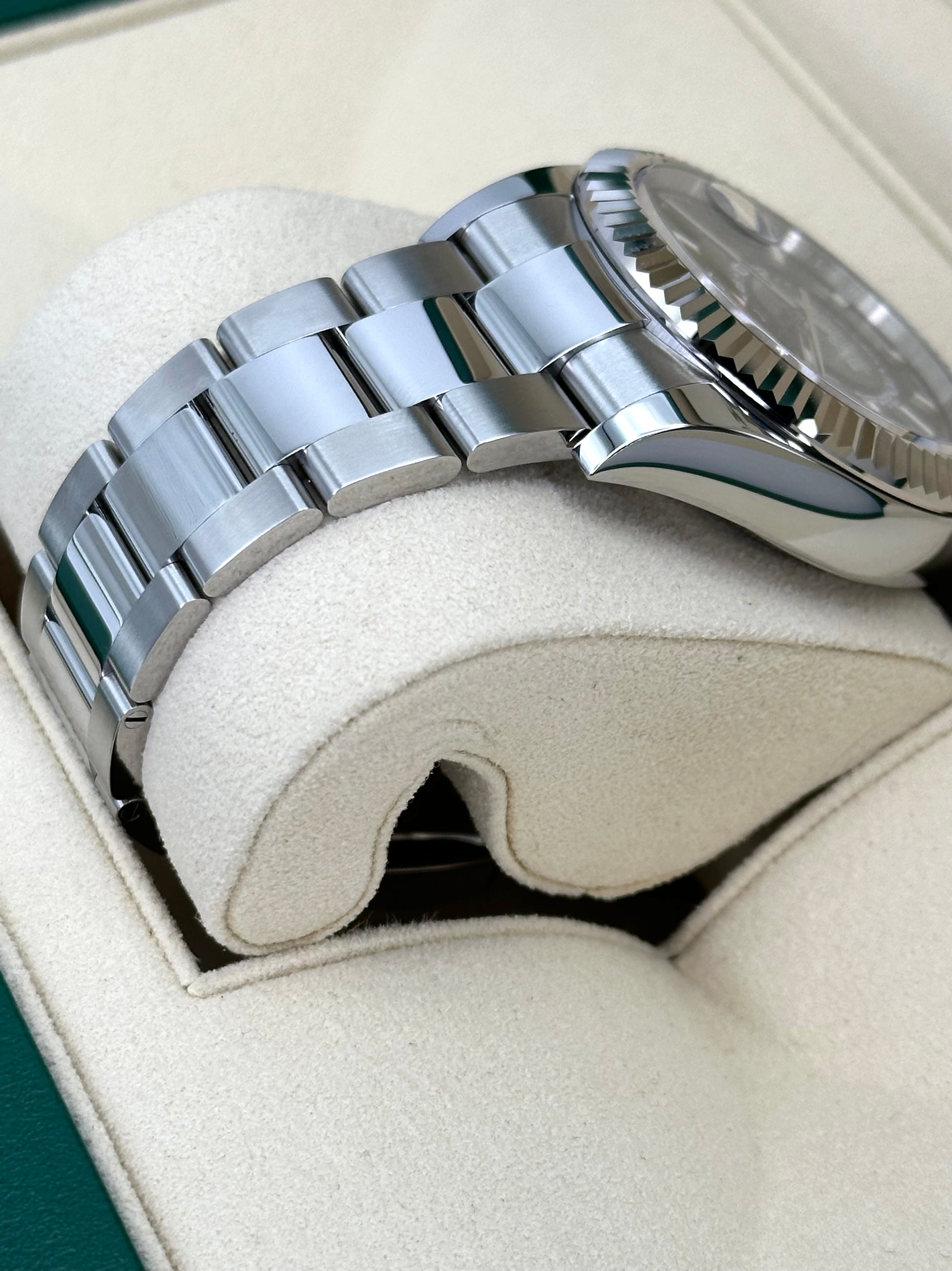 2022 Sky-Dweller 42mm 326934 Stainless Steel Oyster Blue Dial - MyWatchLLC