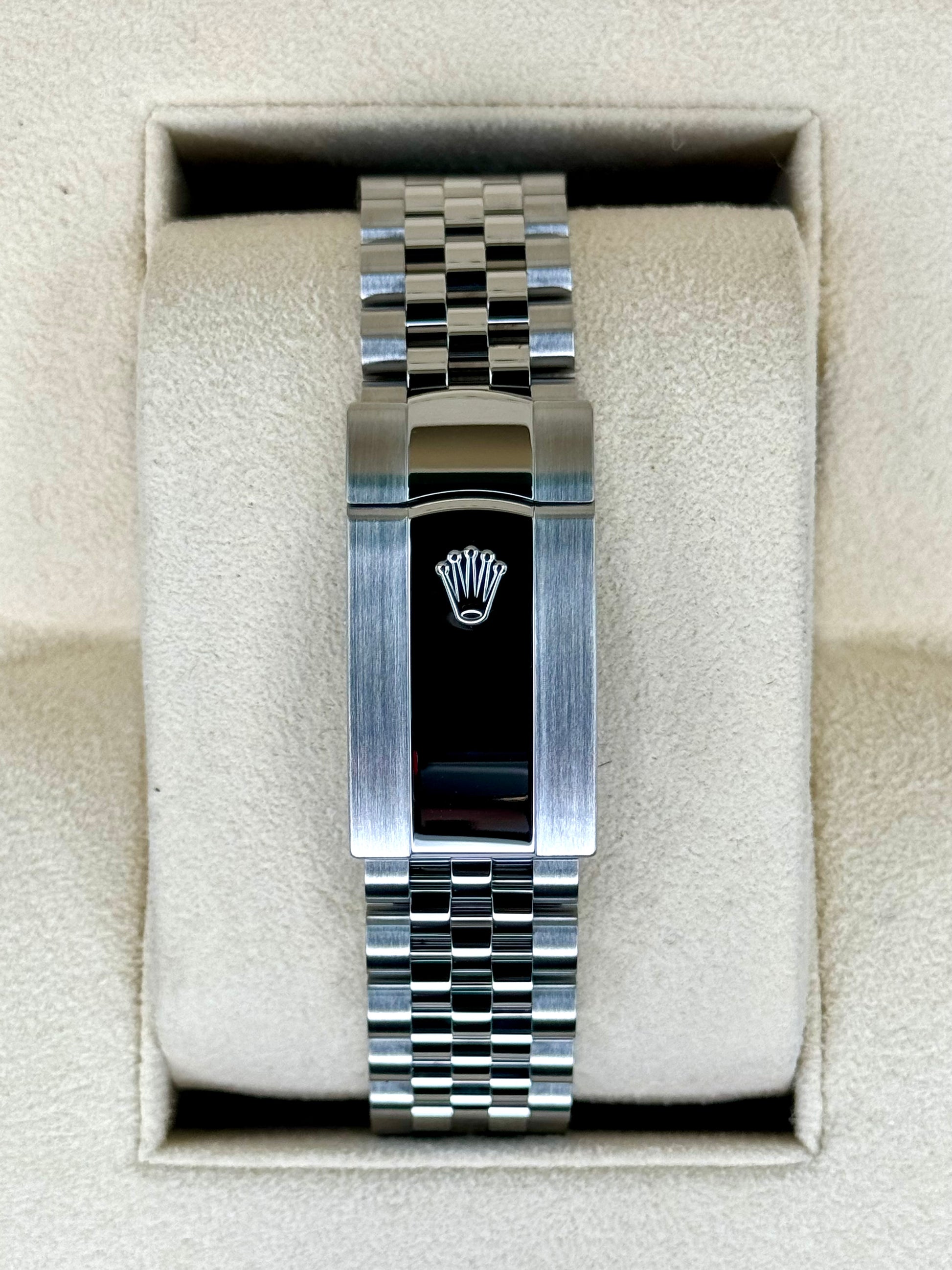 Rolex 2023 Datejust 41mm 126300 Stainless Steel Jubilee Rhodium Dial - MyWatchLLC