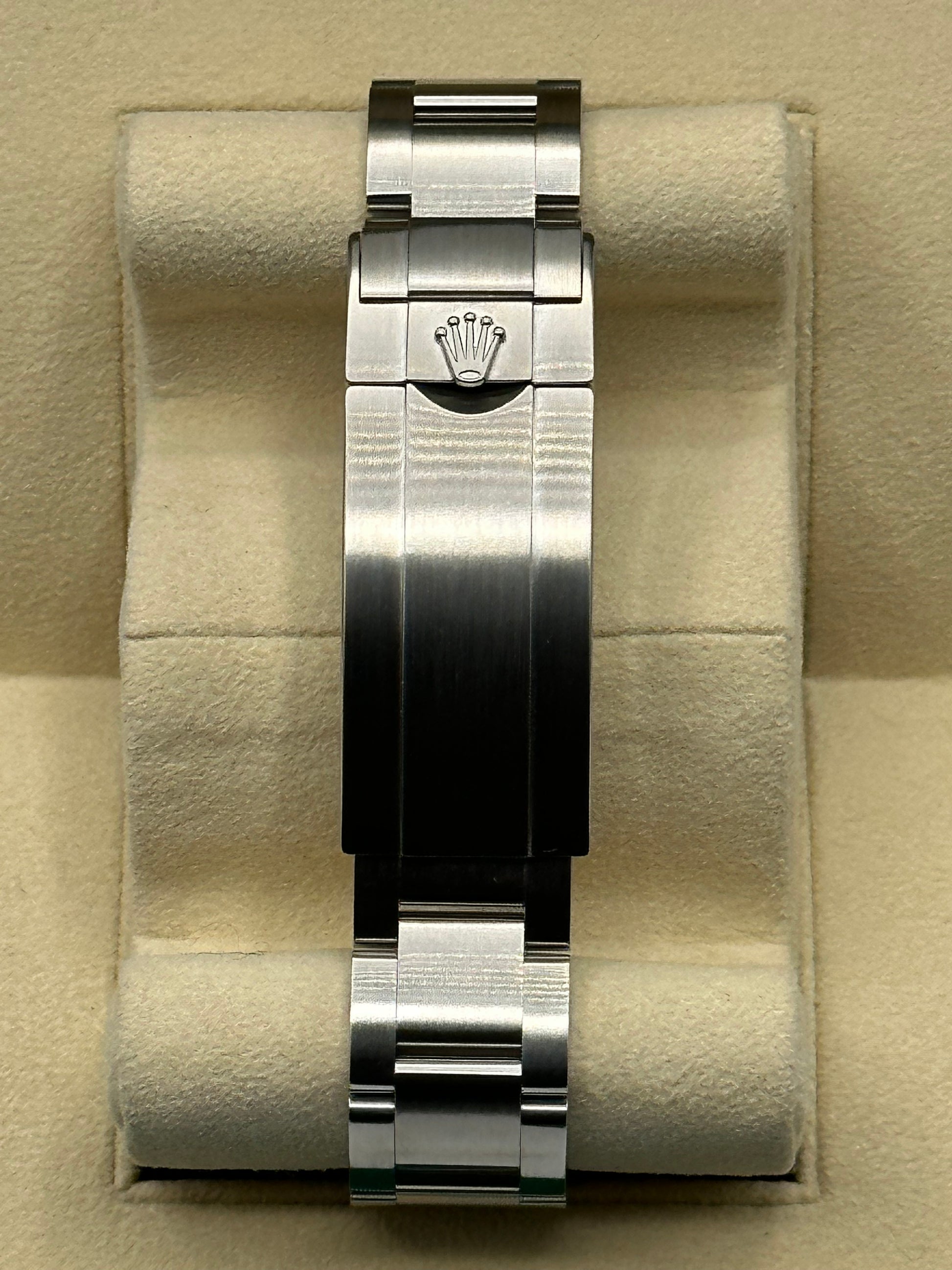 2015 Rolex Submariner Date "Hulk" 116610LV Green Dial Oyster - MyWatchLLC