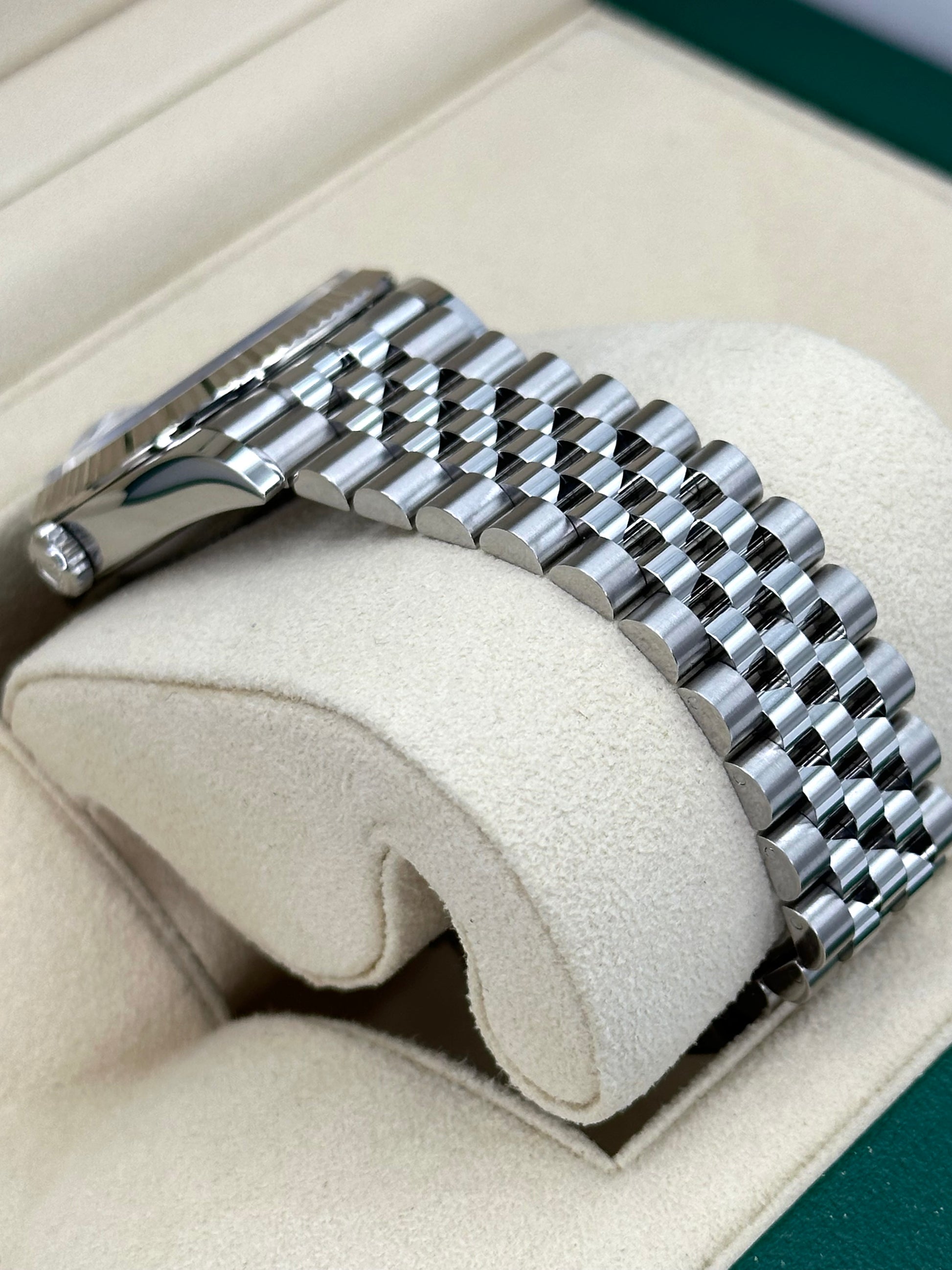 NEW 2024 Rolex Datejust 36mm 126234 Jubilee Black Diamond Dial - MyWatchLLC