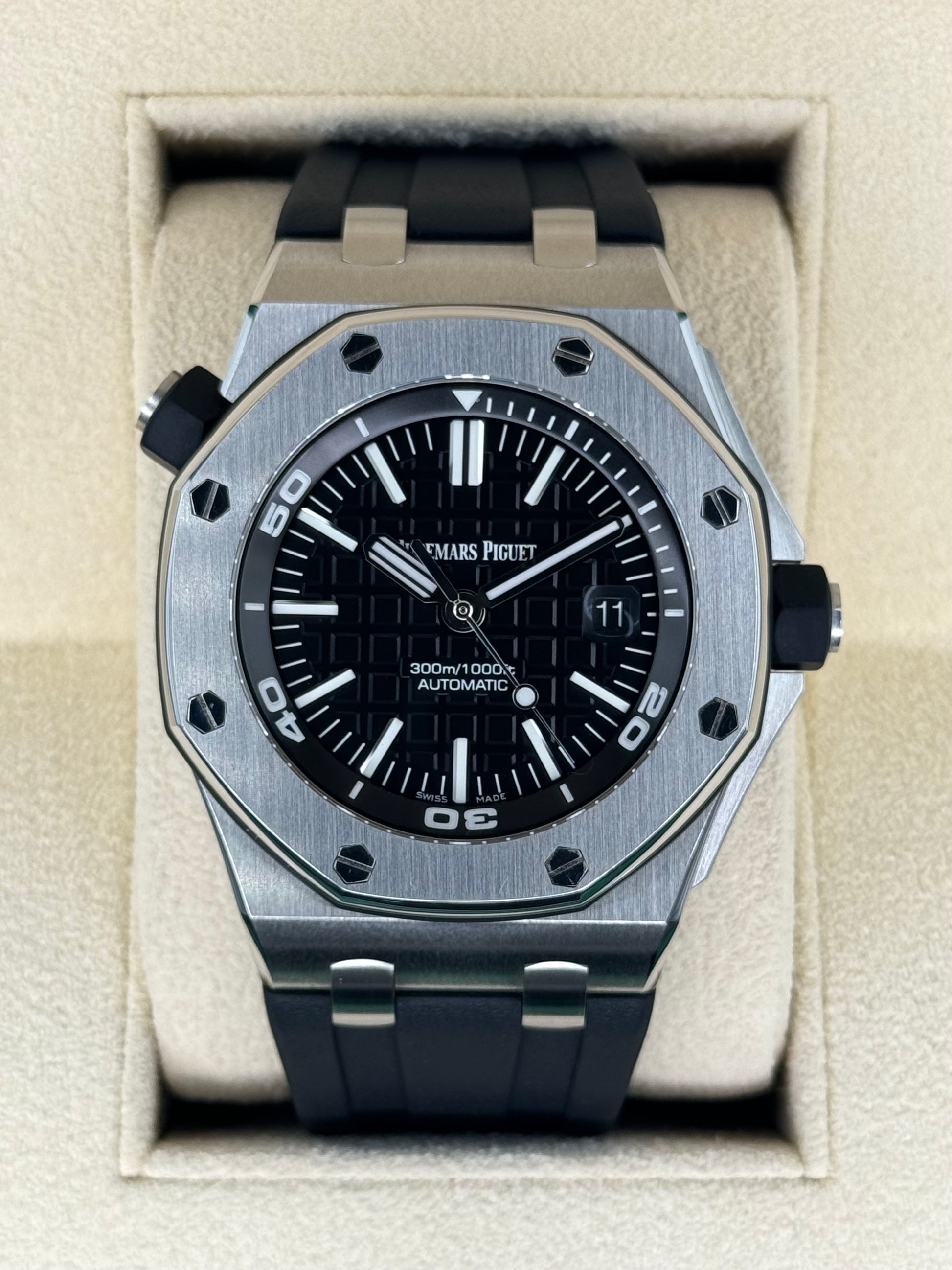 Audemars Piguet Royal Oak Offshore Scuba 15710ST Black Waffle Dial - MyWatchLLC