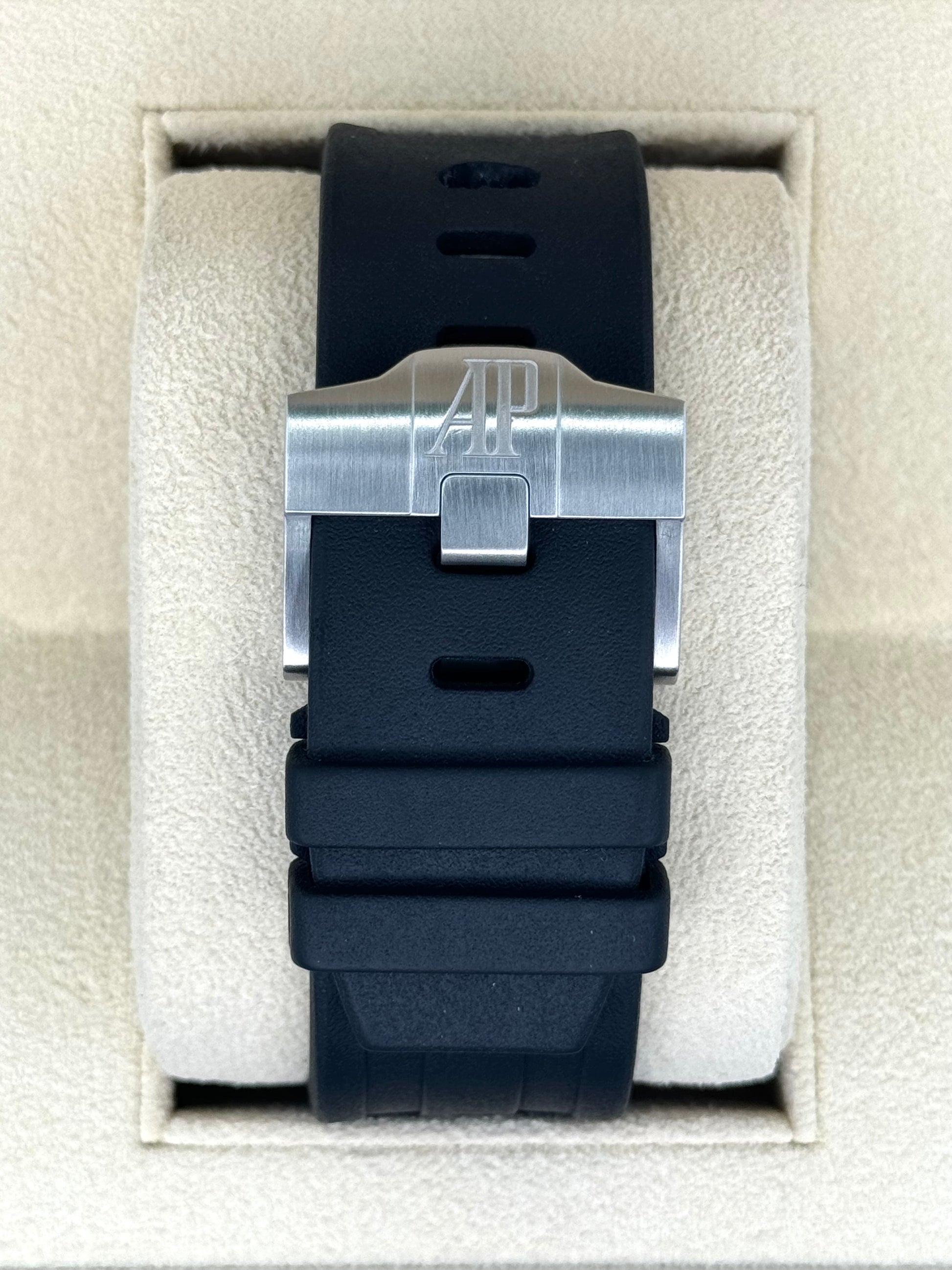 Audemars Piguet Royal Oak Offshore Scuba 15710ST Black Waffle Dial - MyWatchLLC