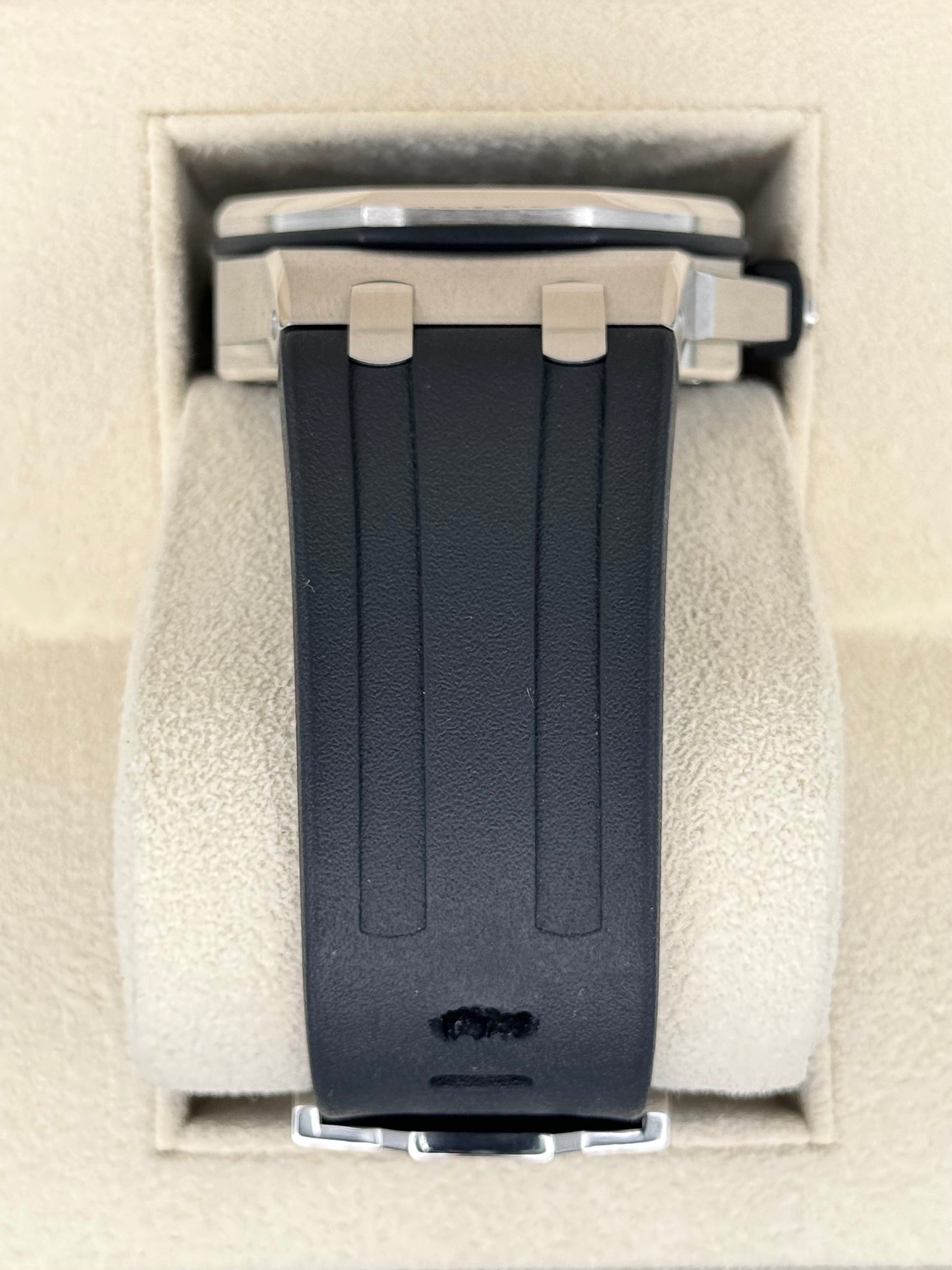 Audemars Piguet Royal Oak Offshore Scuba 15710ST Black Waffle Dial - MyWatchLLC