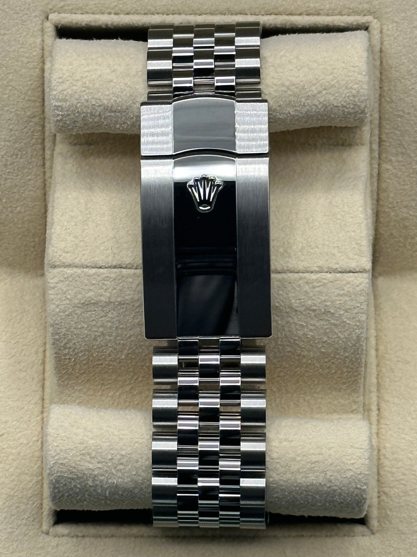 NEW Rolex 2023 Sky-Dweller 326934 Stainless Steel Jubilee Blue Dial - MyWatchLLC