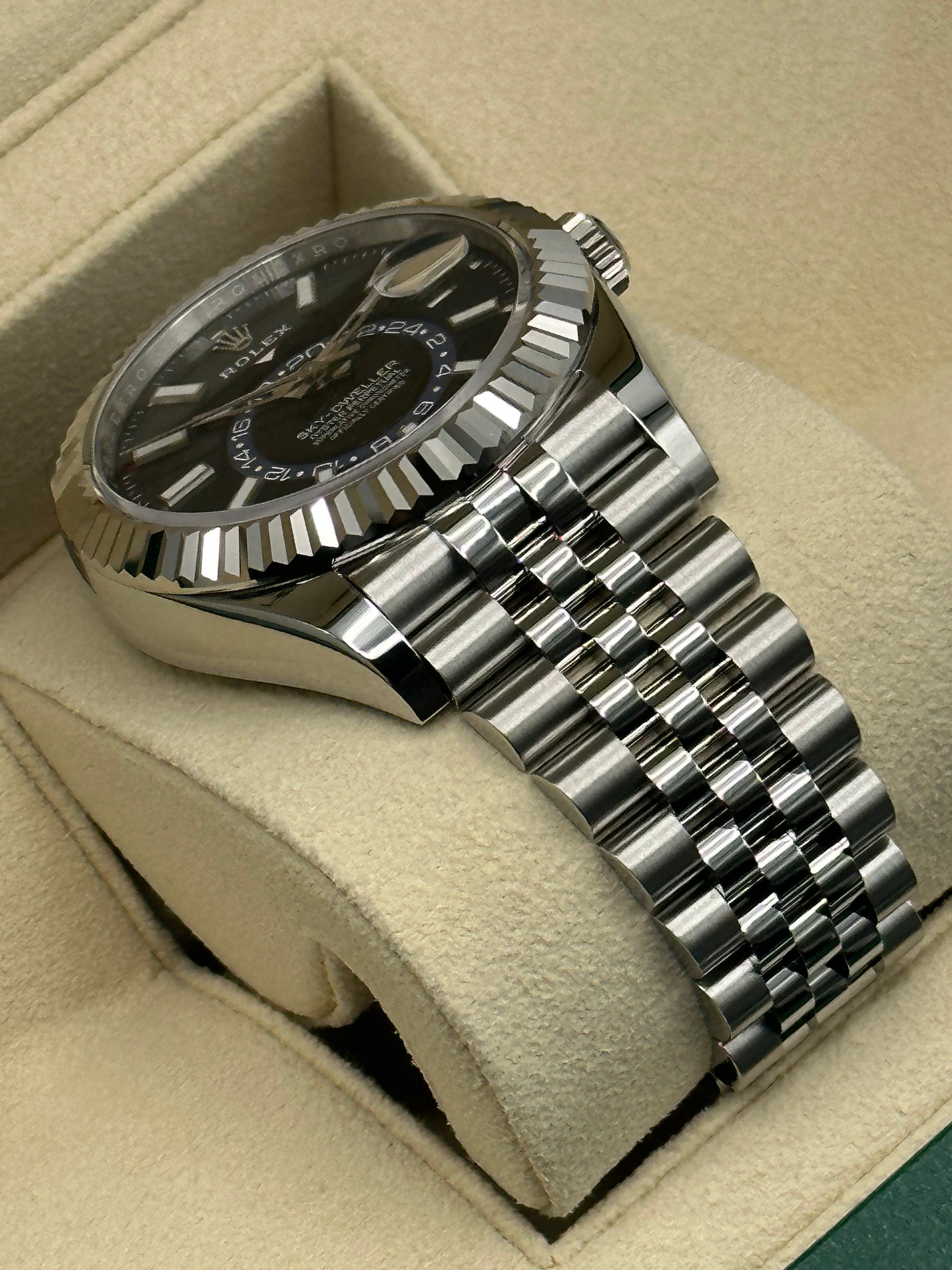 NEW Rolex 2023 Sky-Dweller 326934 Stainless Steel Jubilee Blue Dial - MyWatchLLC