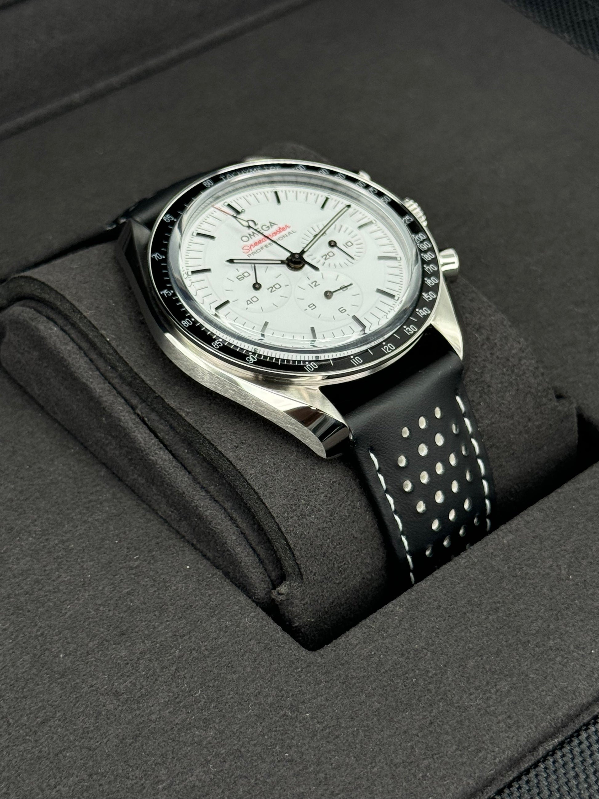 NEW 2024 Omega Speedmaster Professional 42mm 31032425004002 White Dial - MyWatchLLC