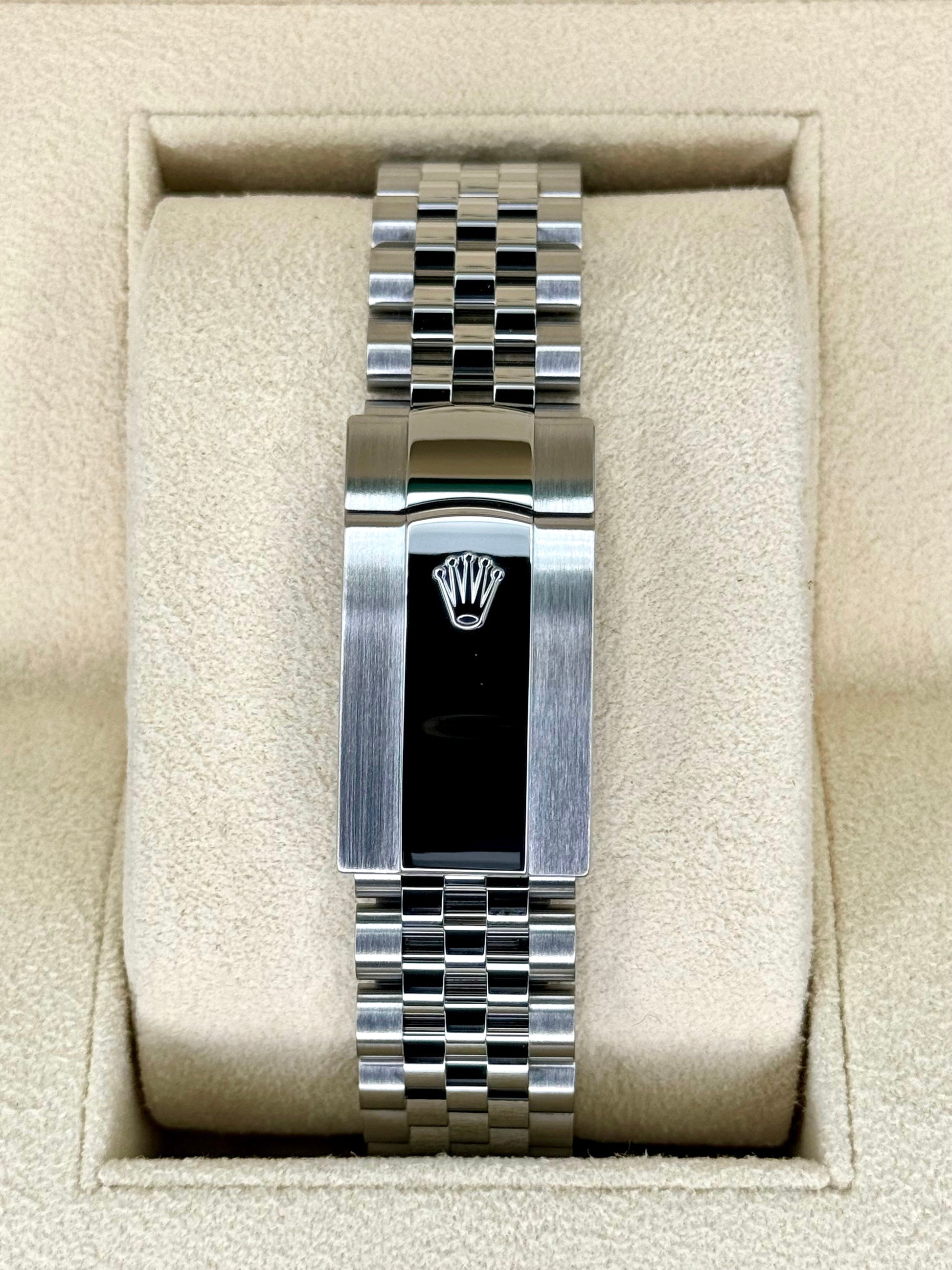 NEW 2024 Rolex Datejust 36mm 126234 Stainless Steel Jubilee Green Dial - MyWatchLLC