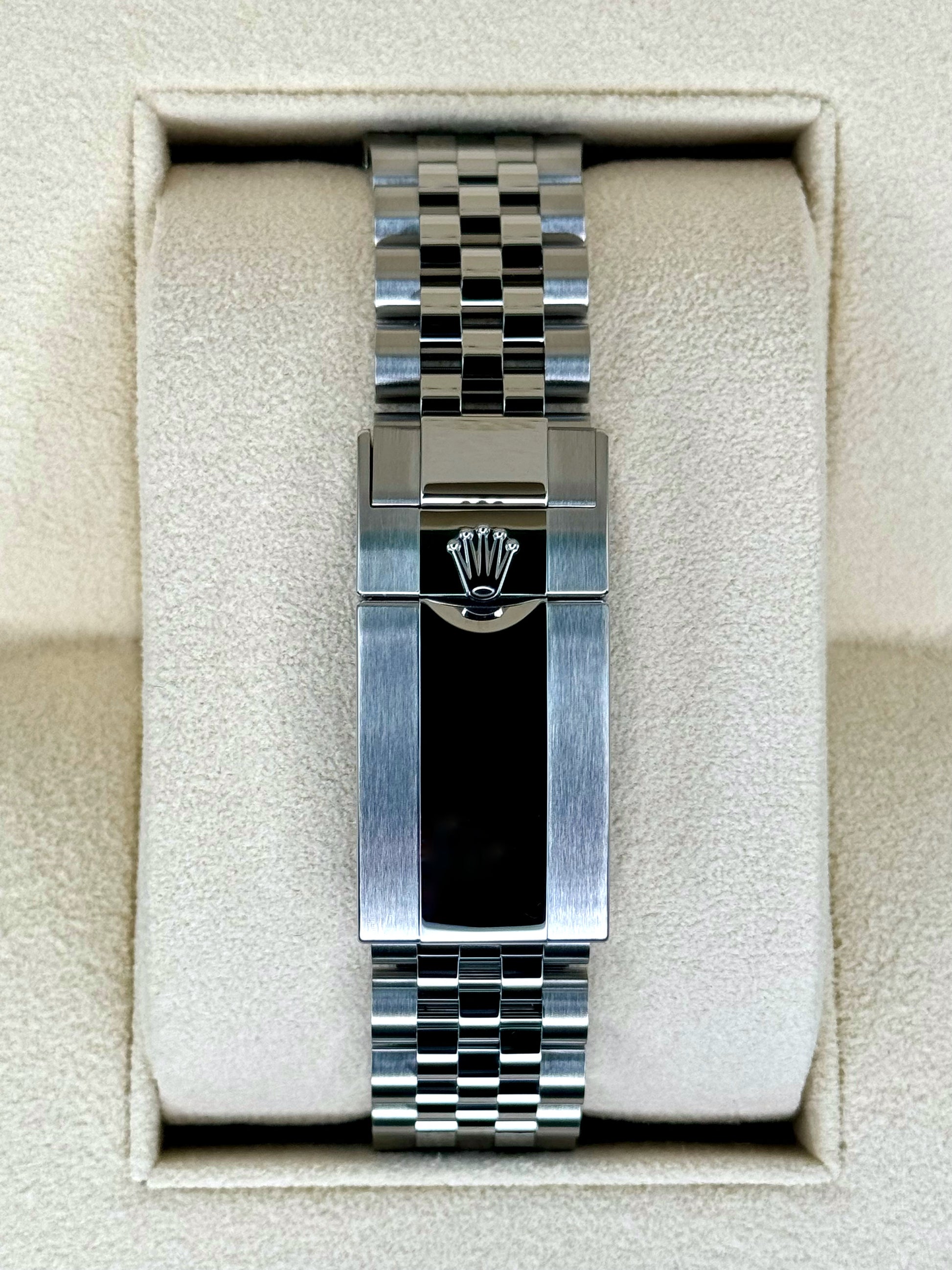 NEW 2024 Rolex GMT-Master II "Bruce Wayne" 40mm 126710GRNR Jubilee - MyWatchLLC