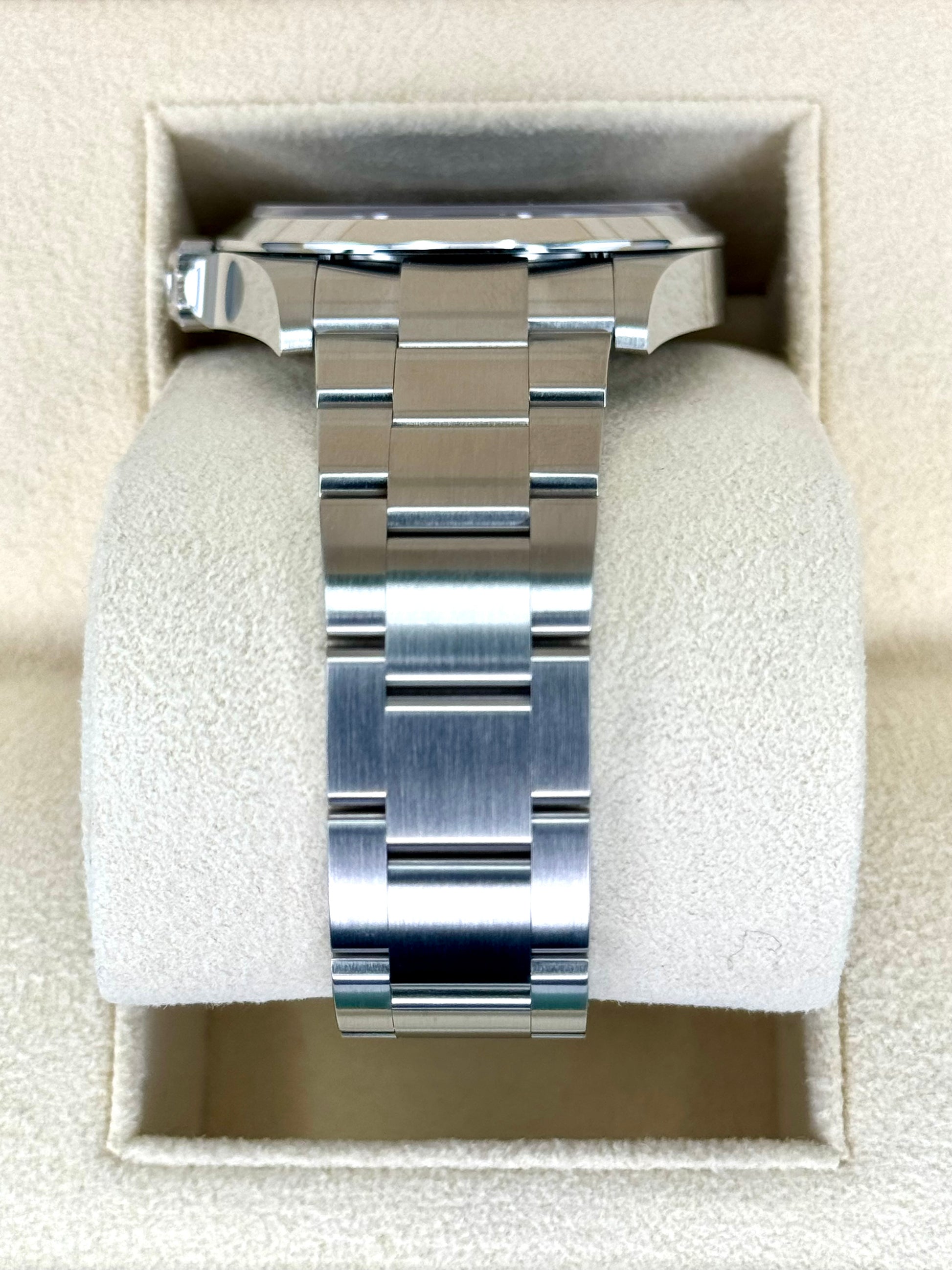 NEW 2024 Air King 40mm 126900 Stainless Steel Black Dial - MyWatchLLC