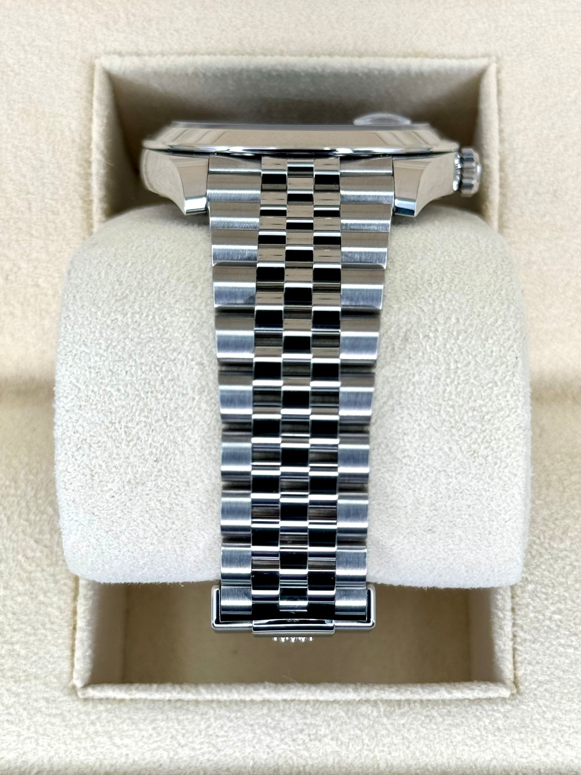 NEW 2024 Rolex Datejust 41mm 126300 Jubilee Green Motif Dial - MyWatchLLC