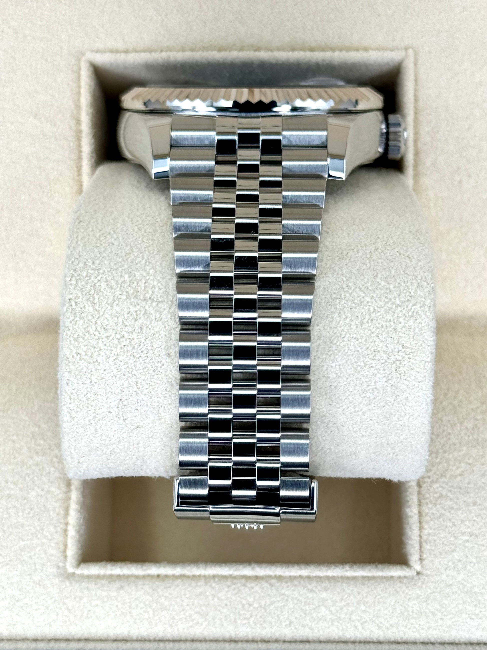 NEW 2023 Rolex Sky-Dweller 42mm 336934 Stainless Steel Jubilee Black Dial - MyWatchLLC