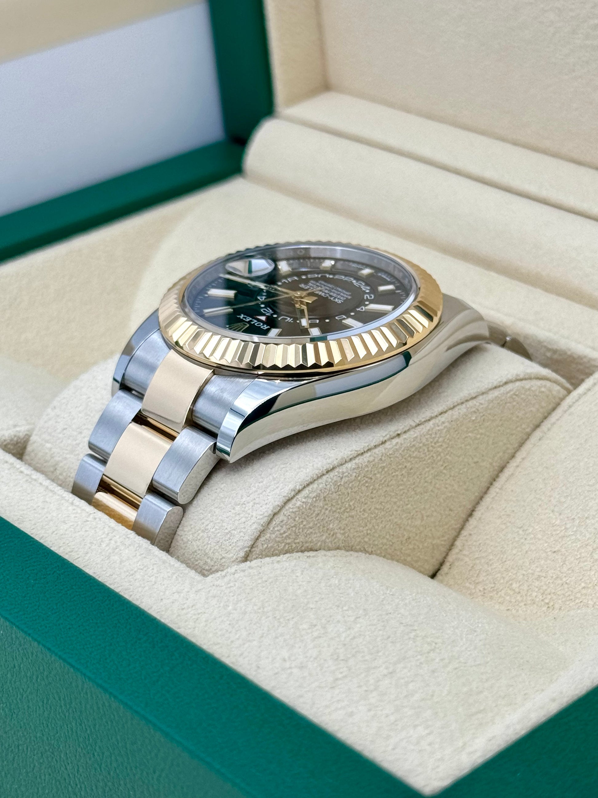 2023 Rolex Sky-Dweller 42mm 336933 Two-Tone Oyster Black Dial - MyWatchLLC
