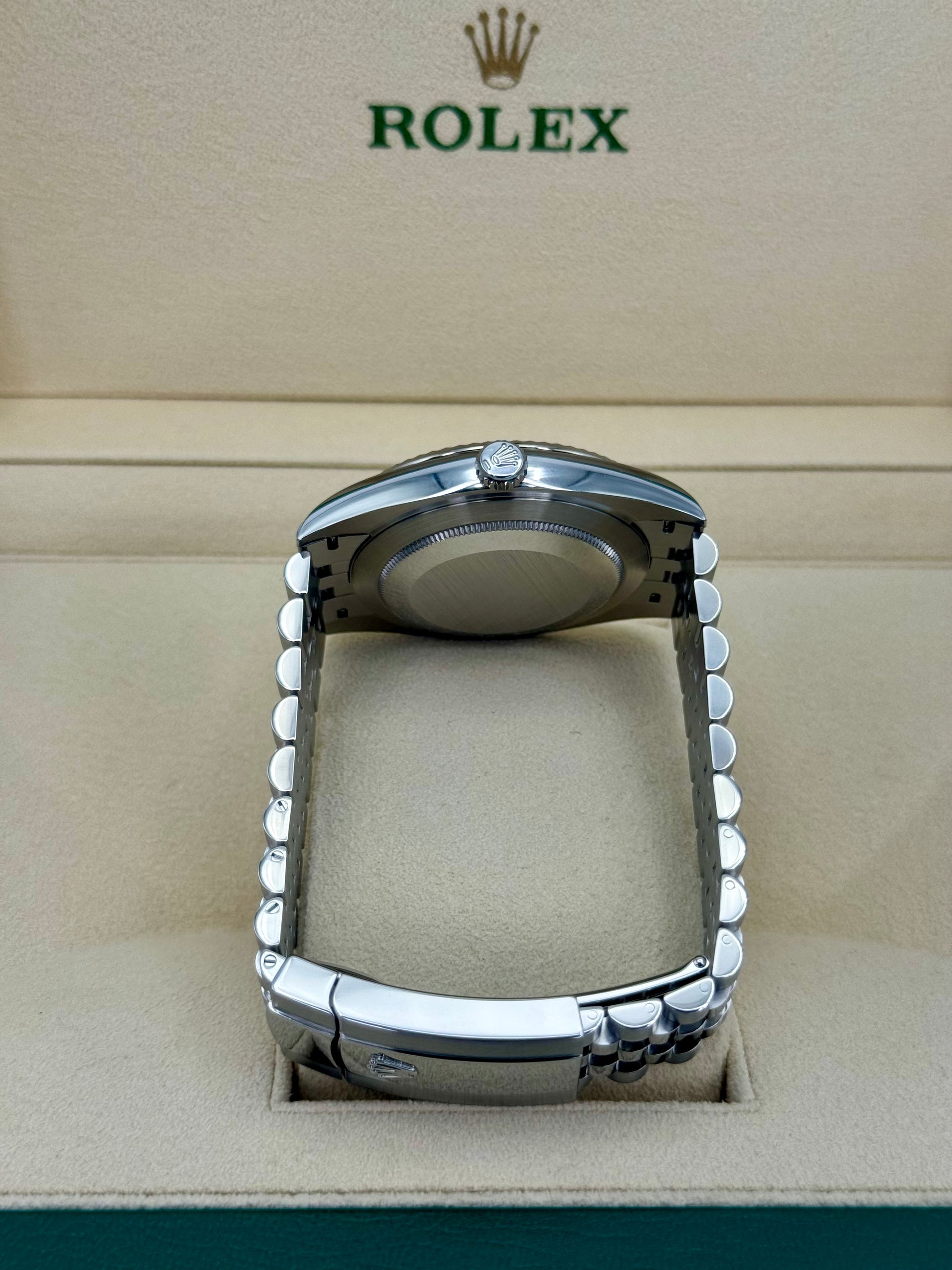 2021 Rolex Datejust 41mm 126334 Stainless Steel Jubilee Rhodium Dial - MyWatchLLC