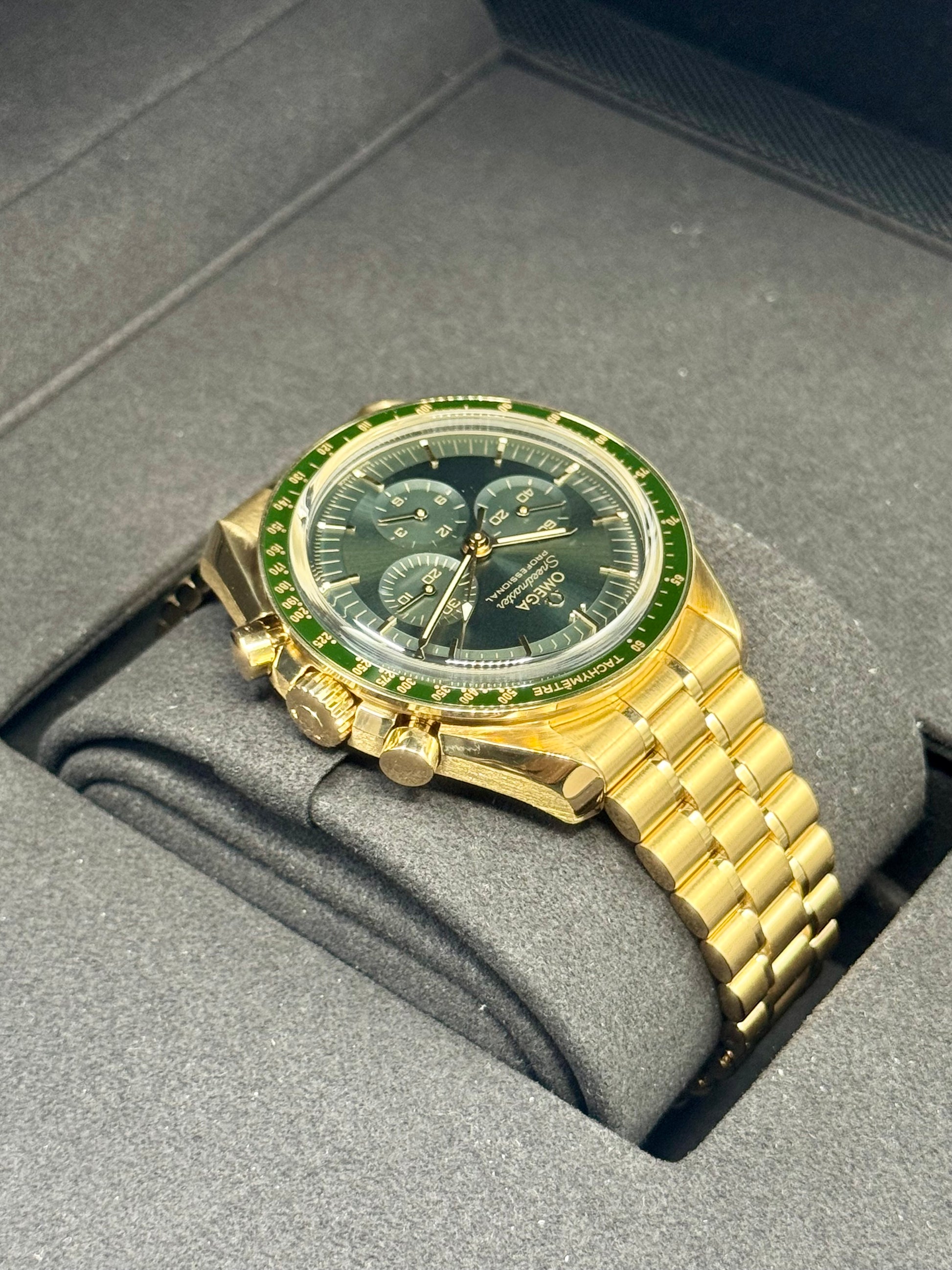 2023 Omega Speedmaster Moonwatch Pro 42mm 31060425010001 Green Dial - MyWatchLLC