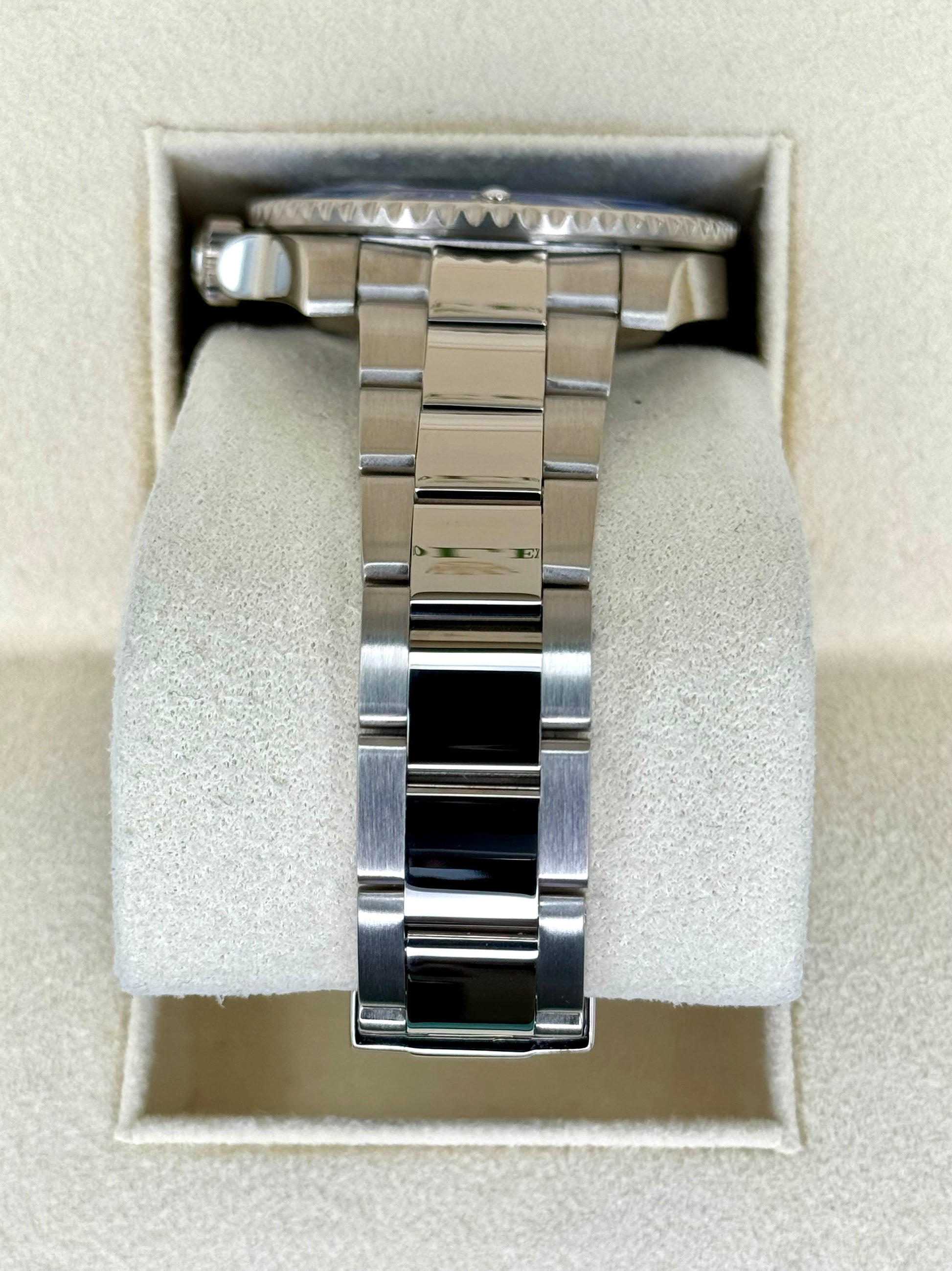 Rolex Submariner "Smurf" 40mm 116619LB White Gold Blue Dial - MyWatchLLC