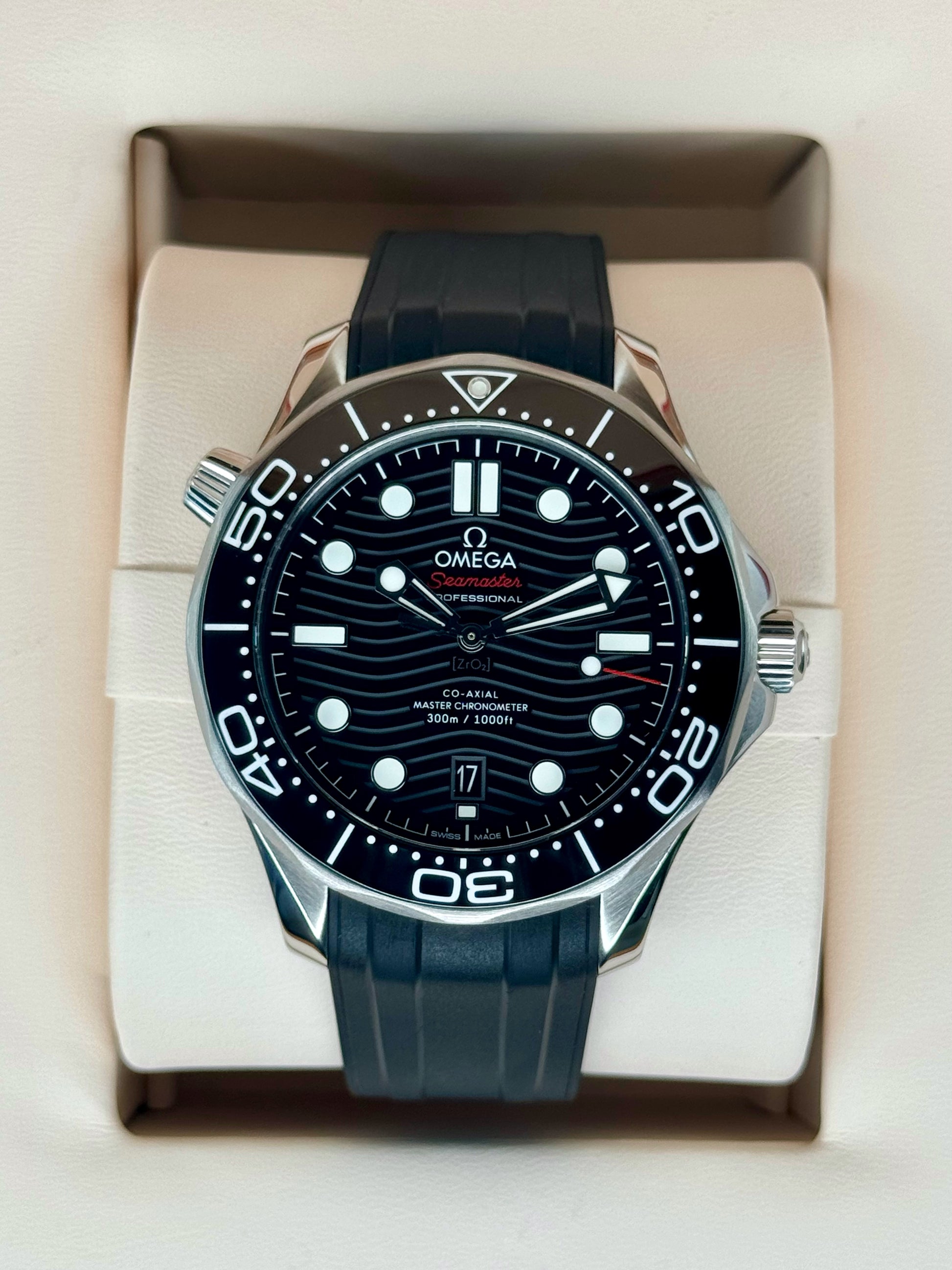 2022 Omega Seamaster Diver 300M 42mm 21032422001001 Black Dial - MyWatchLLC