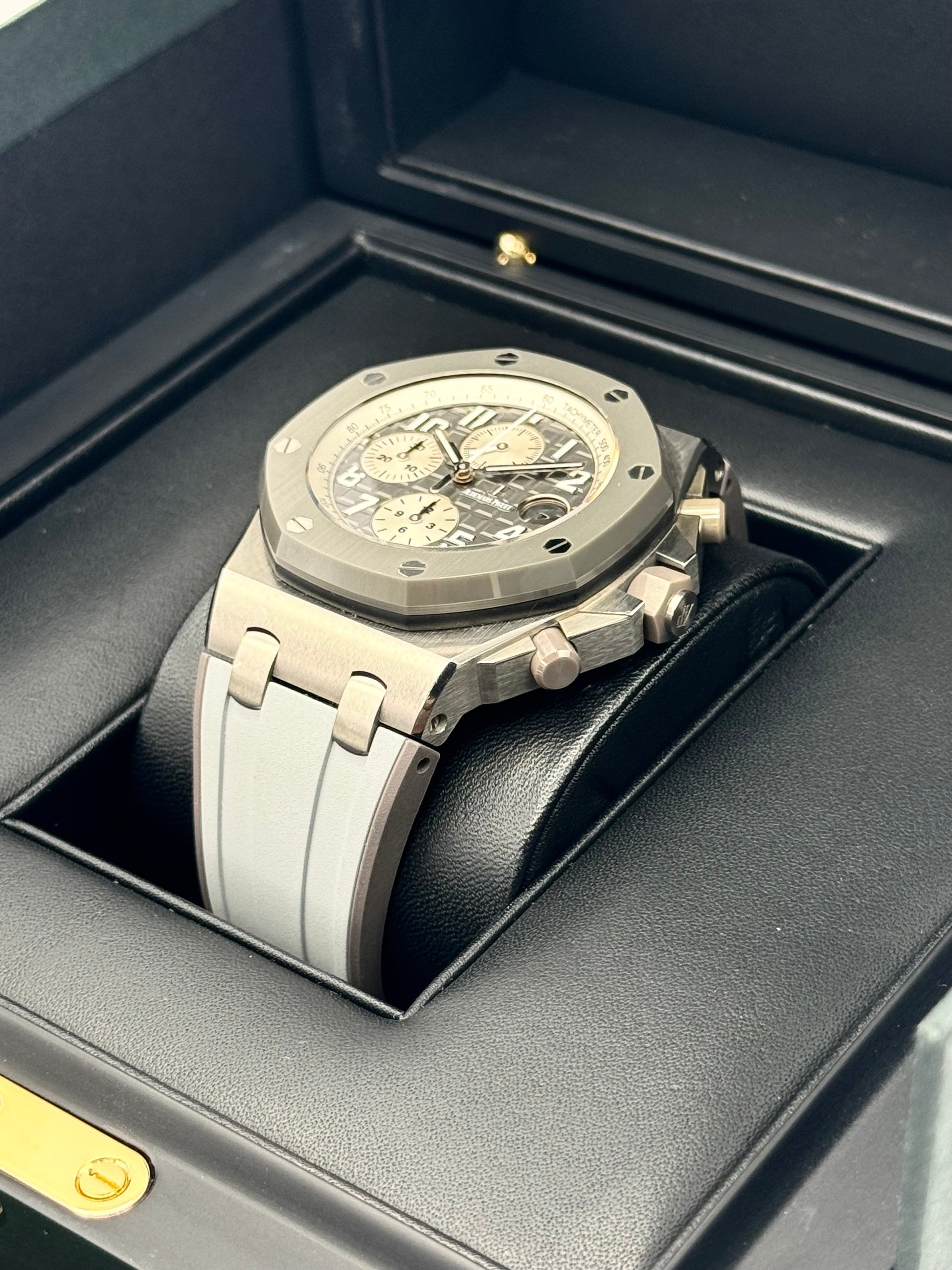 2021 Audemars Piguet Royal Oak Offshore Chrono 42mm 26470IO - MyWatchLLC