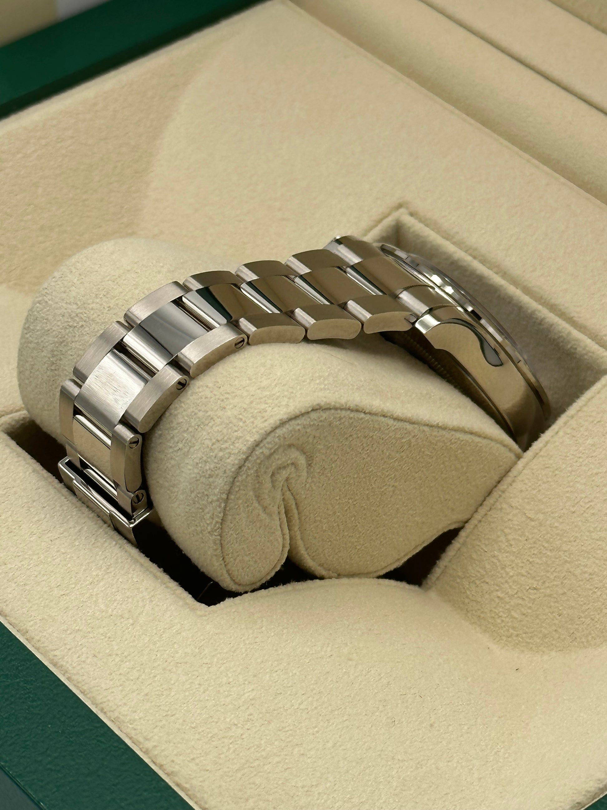 NEW 2023 Rolex Daytona 40mm 116509 White Gold Silver Dial - MyWatchLLC