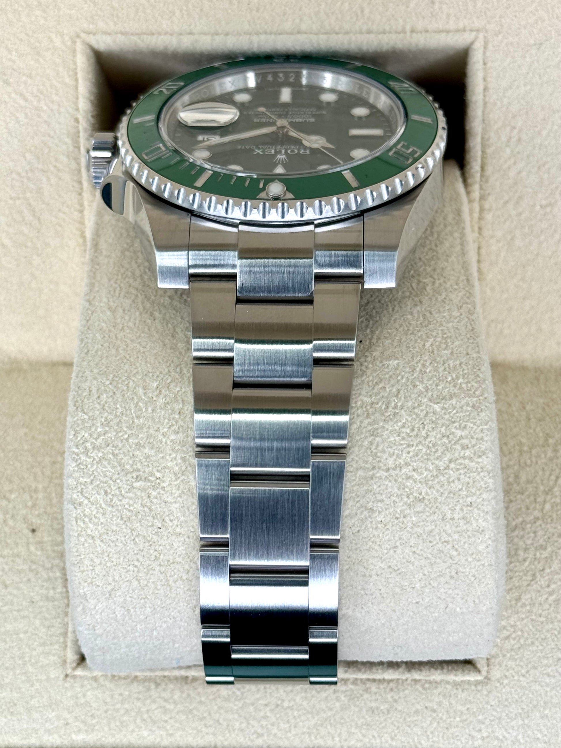 2018 Submariner “Hulk” 40mm 116610LV Stainless Steel Green Dial - MyWatchLLC