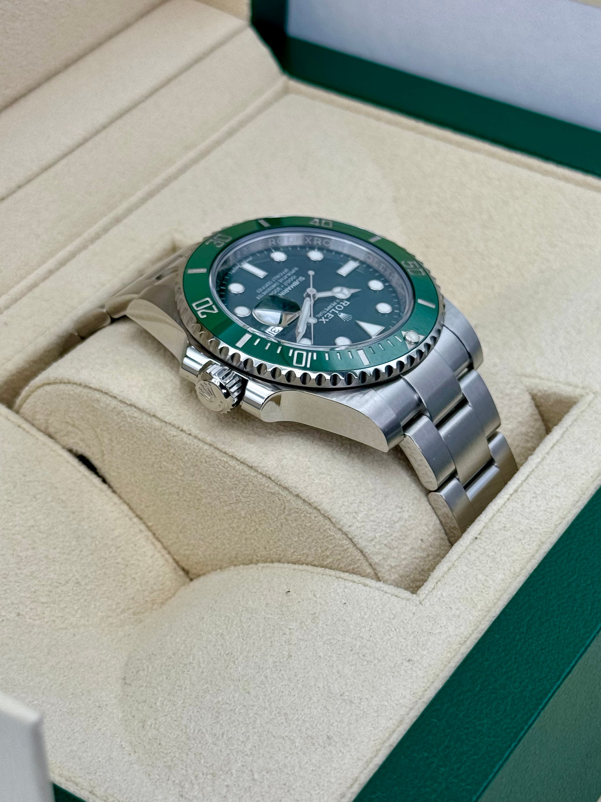 2018 Submariner “Hulk” 40mm 116610LV Stainless Steel Green Dial - MyWatchLLC