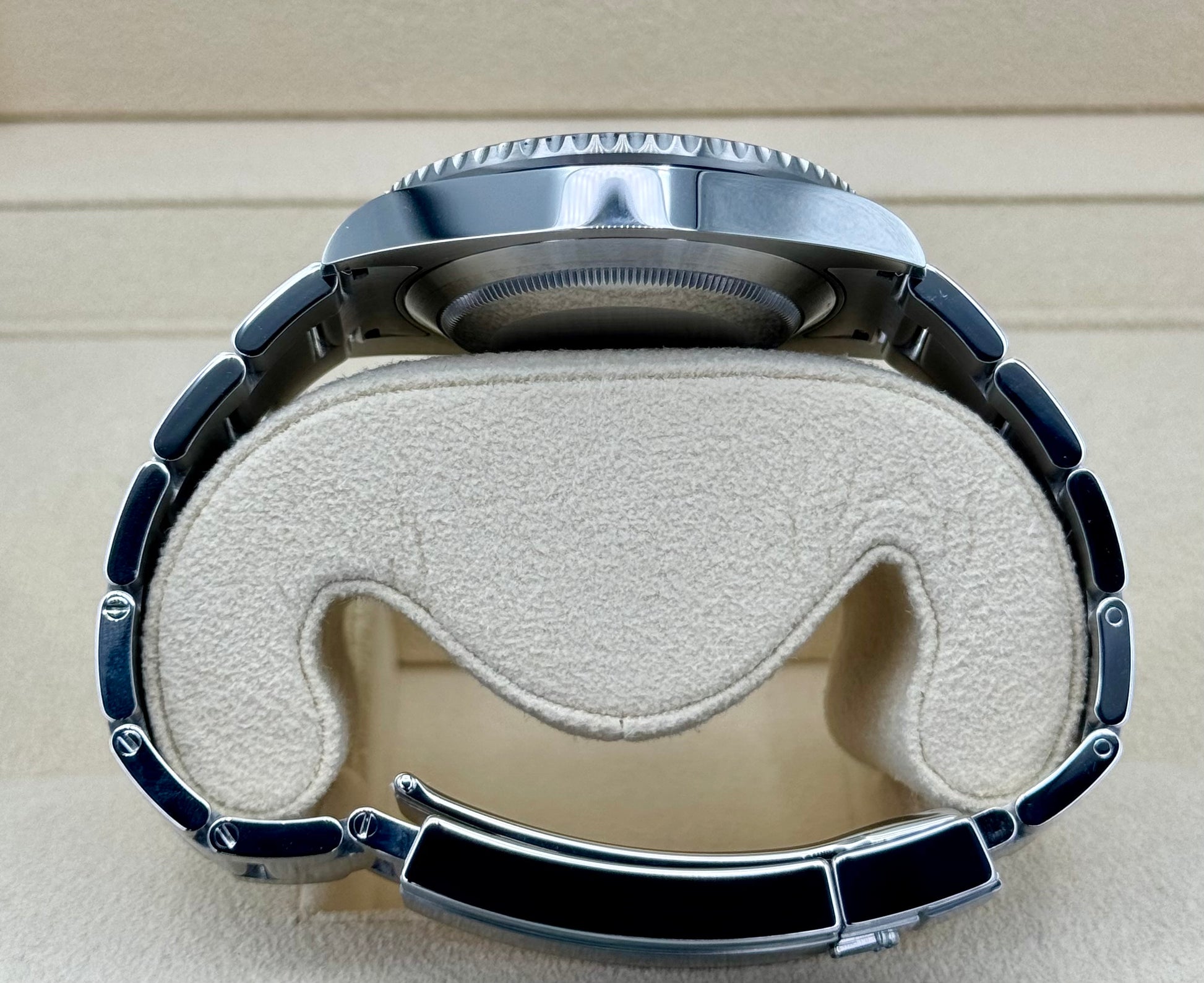 2018 Submariner “Hulk” 40mm 116610LV Stainless Steel Green Dial - MyWatchLLC