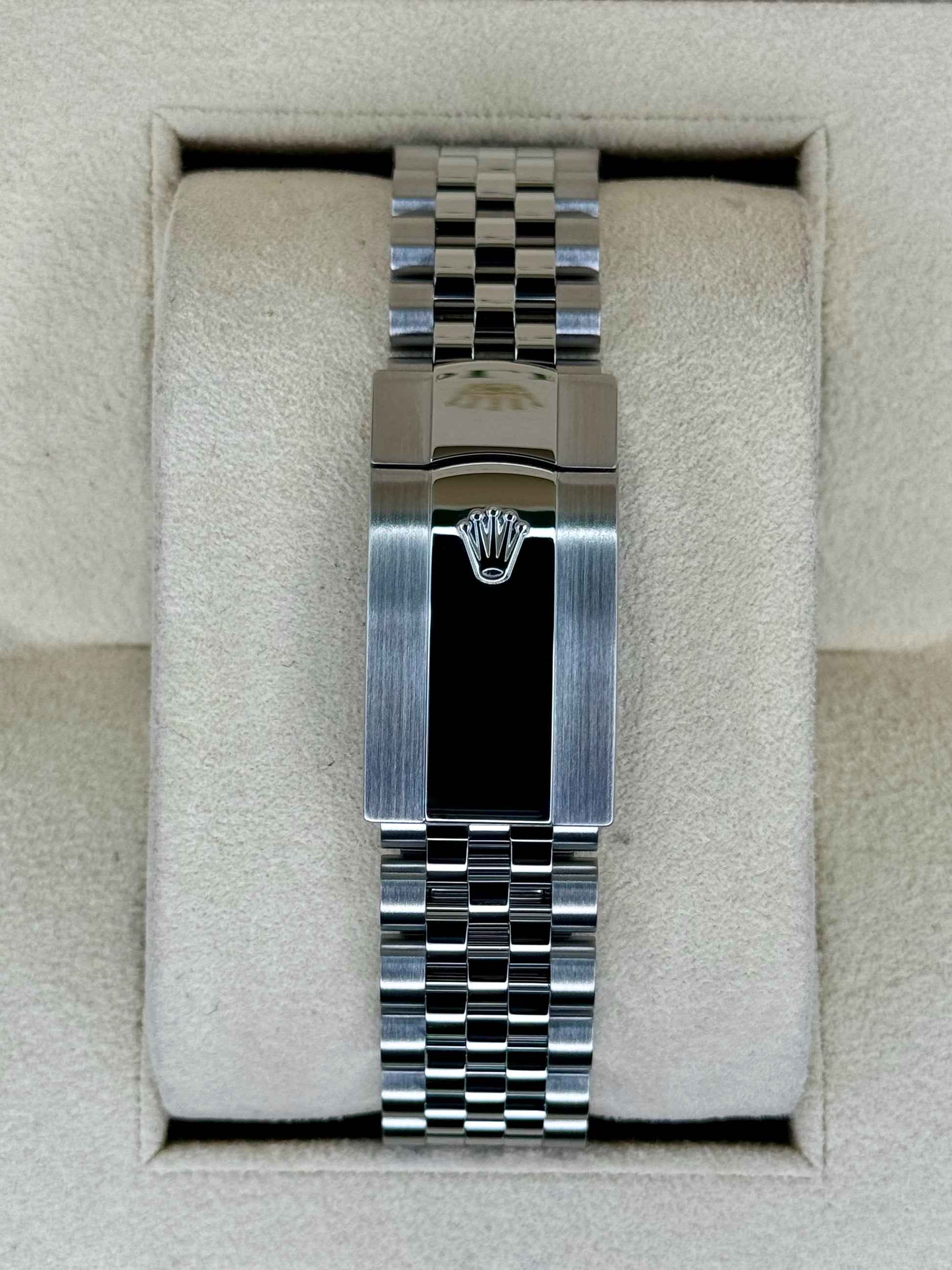 2021 Rolex Datejust 41mm 126334 Stainless Steel Jubilee White Dial - MyWatchLLC