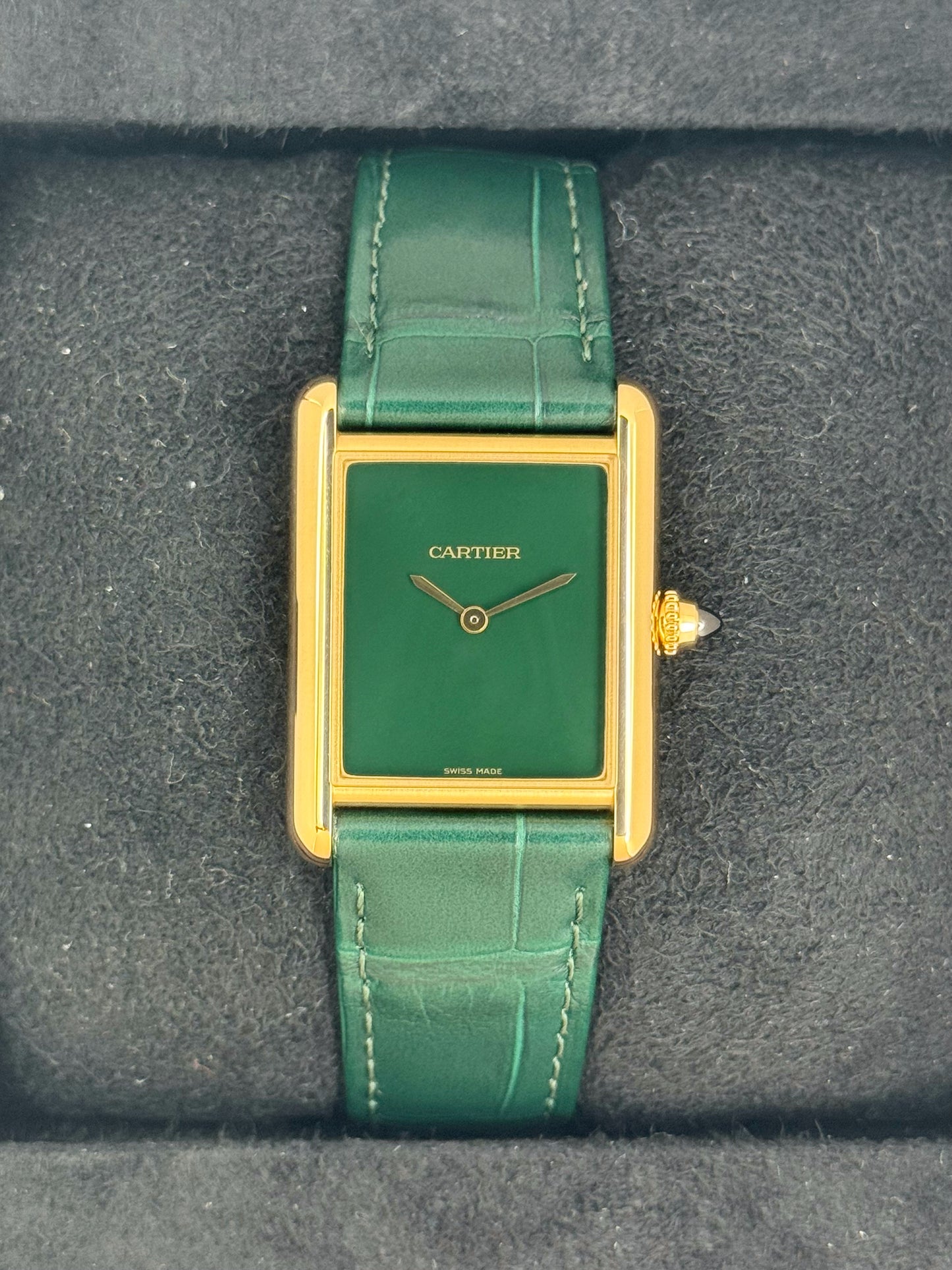 2023 Cartier Tank Louis Cartier Large 33.7mm WGTA0191 Gold White Dial