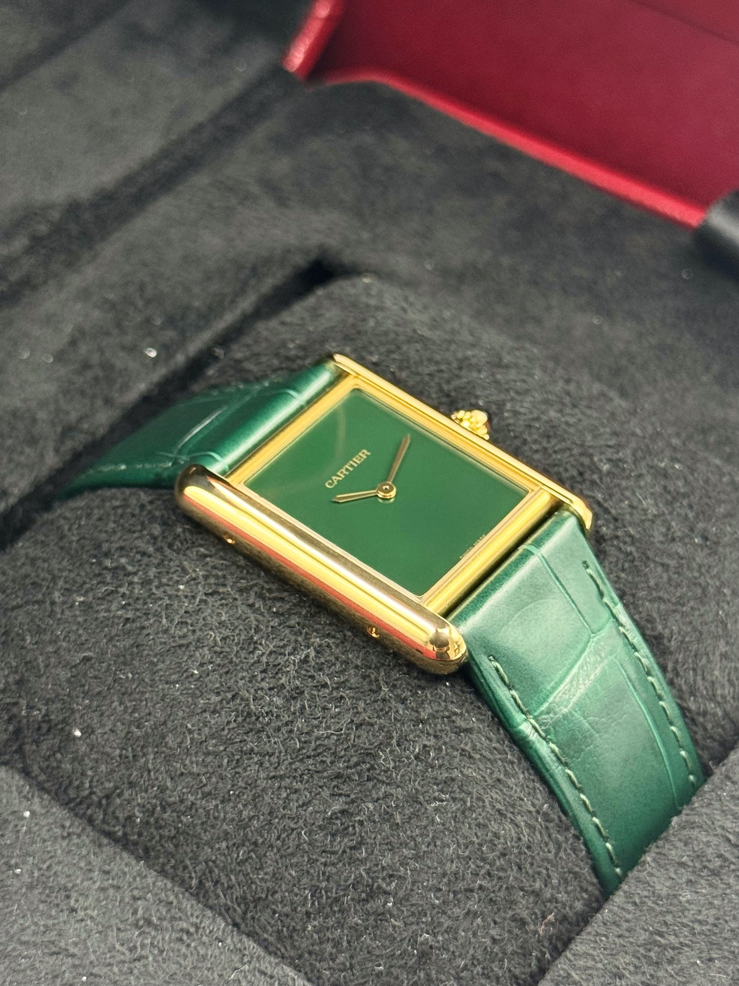 2023 Cartier Tank Louis Cartier Large 33.7mm WGTA0191 Gold White Dial