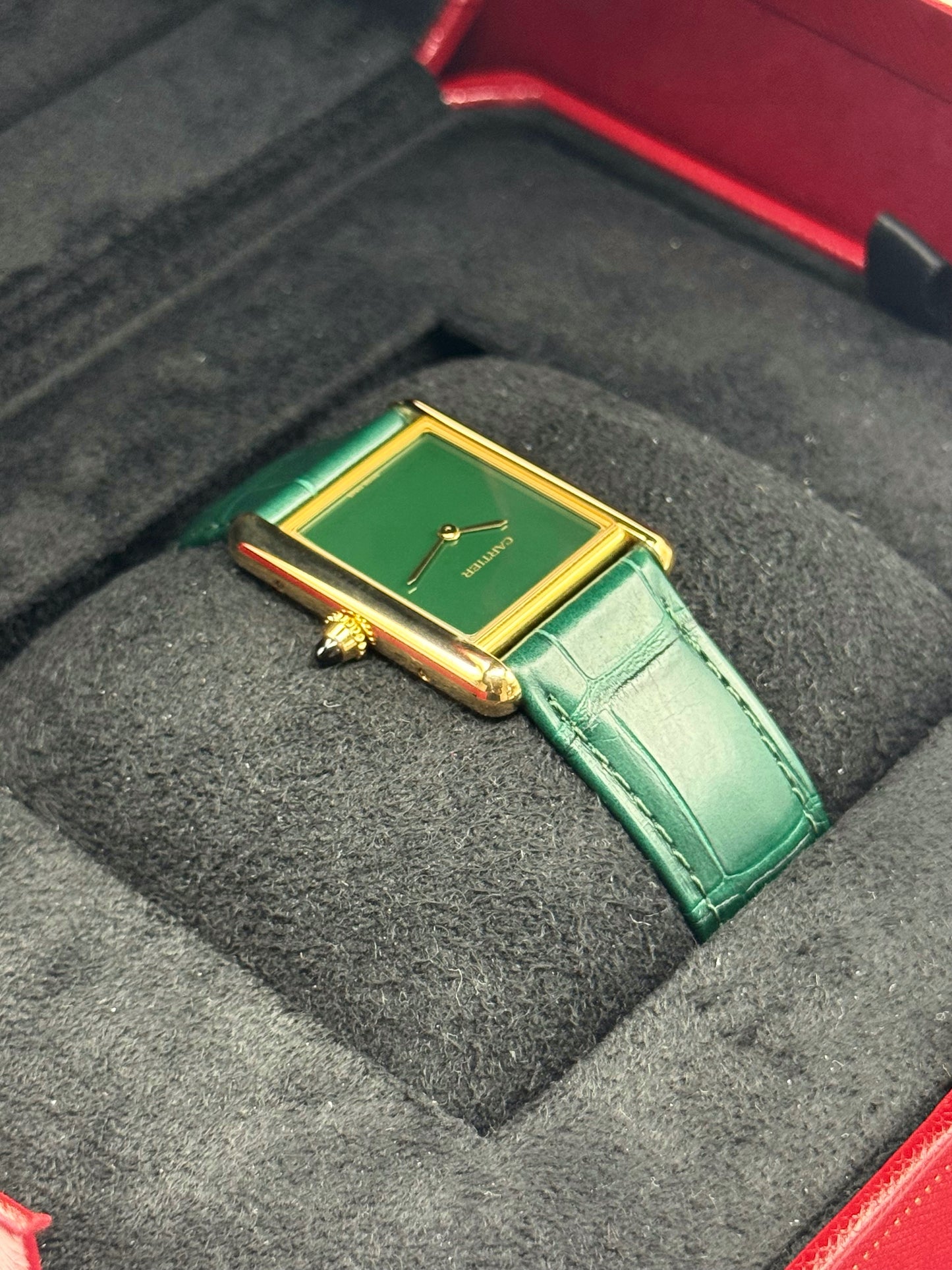 2023 Cartier Tank Louis Cartier Large 33.7mm WGTA0191 Gold White Dial