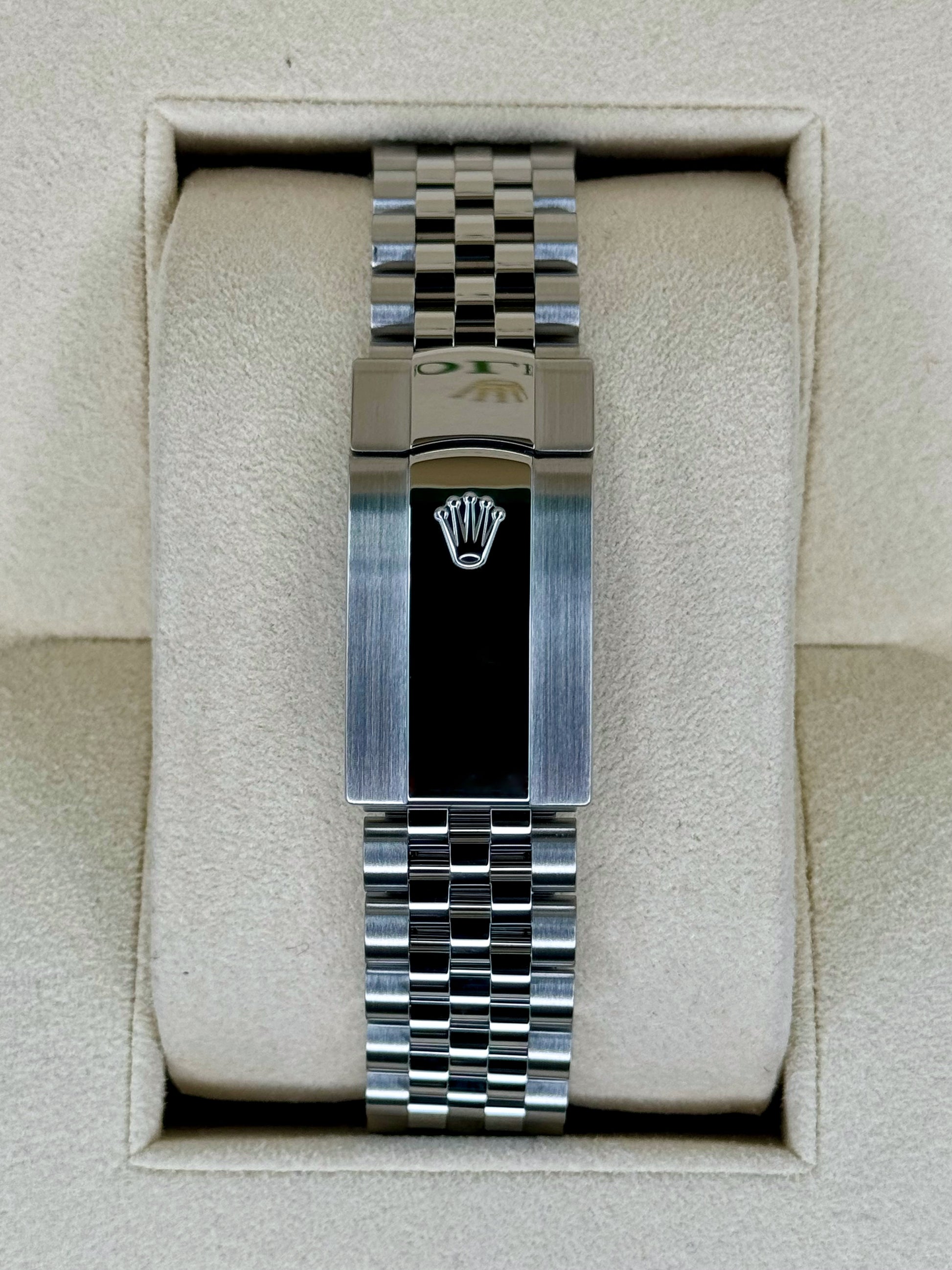 2022 Rolex Datejust 41mm 126300 Jubilee Green Dial - MyWatchLLC