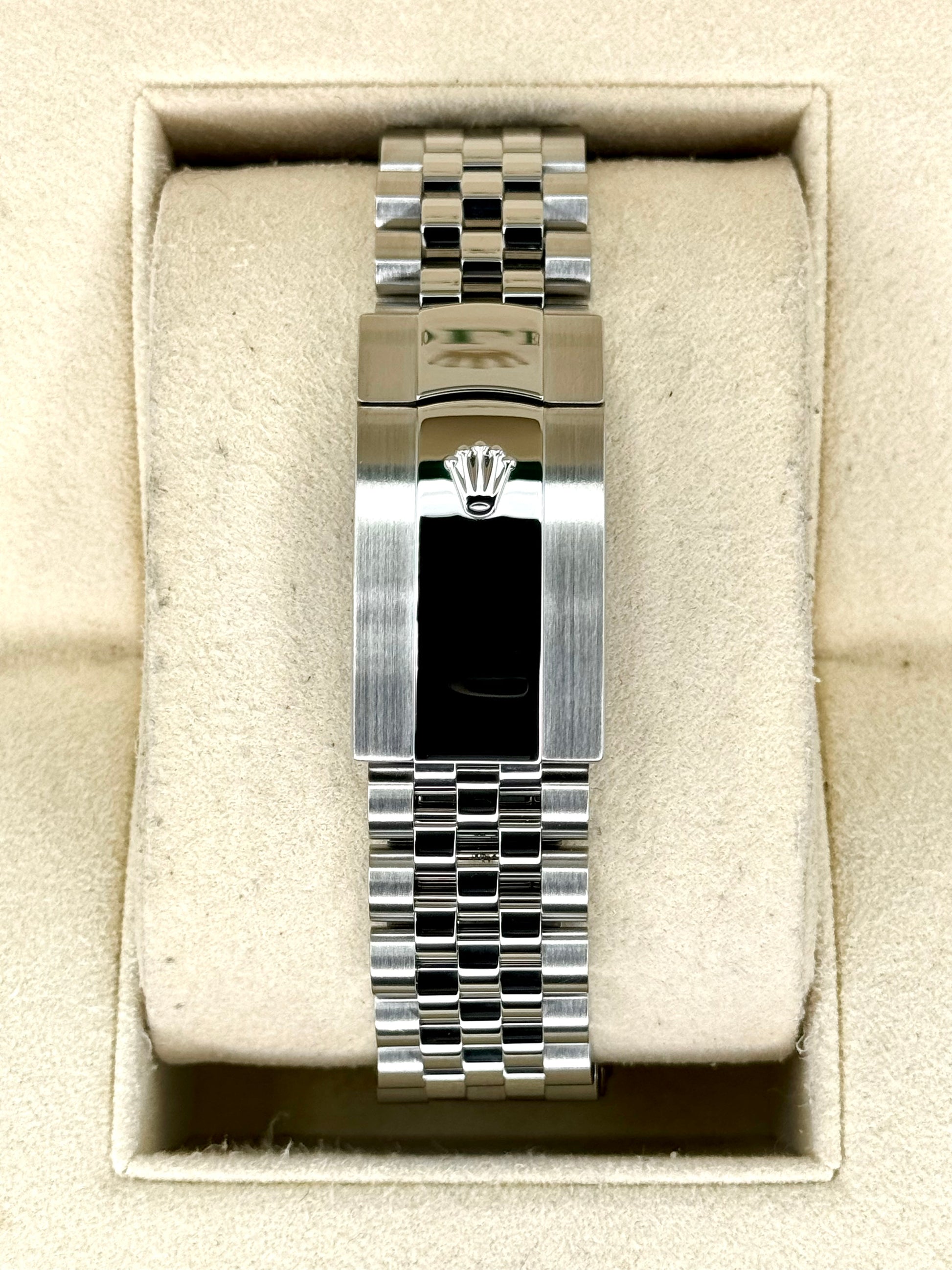 2019 Rolex Datejust 41mm 126334 Stainless Steel Jubilee Black Dial - MyWatchLLC