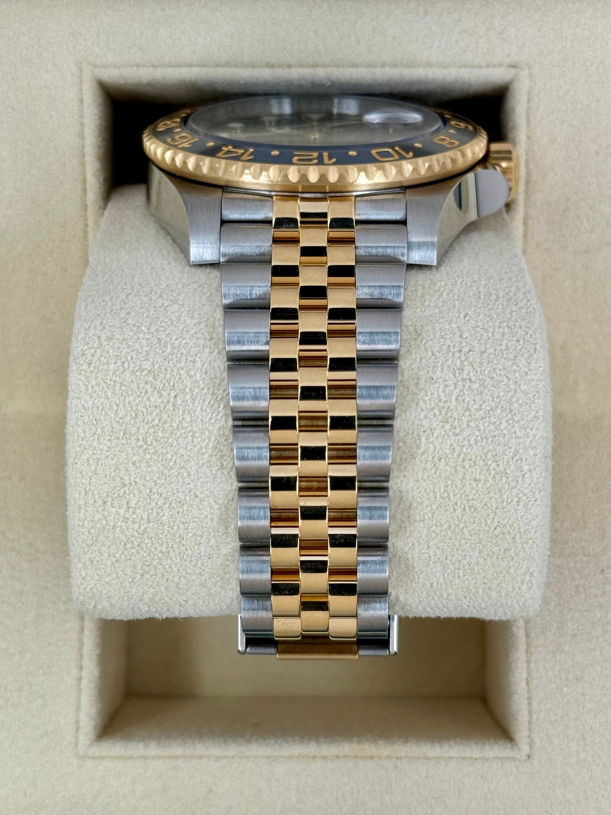 2024 Rolex GMT-Master II 40mm 126713GRNR Two-Tone Jubilee Black Dial - MyWatchLLC