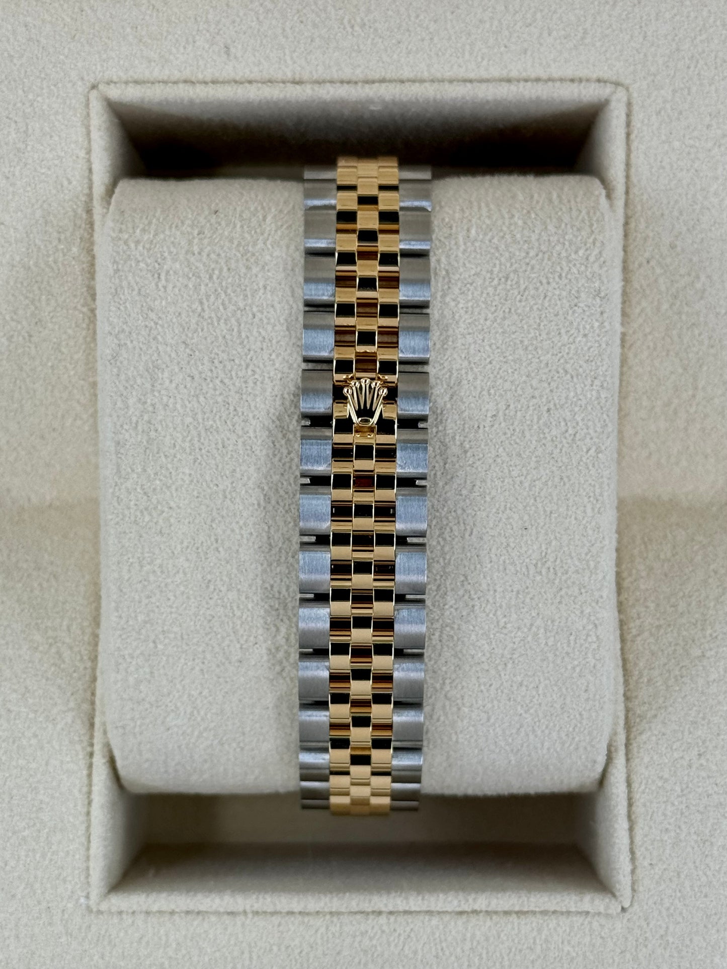 NEW 2024 Rolex Lady Datejust 28mm 279173 Jubilee Champagne Dial - MyWatchLLC