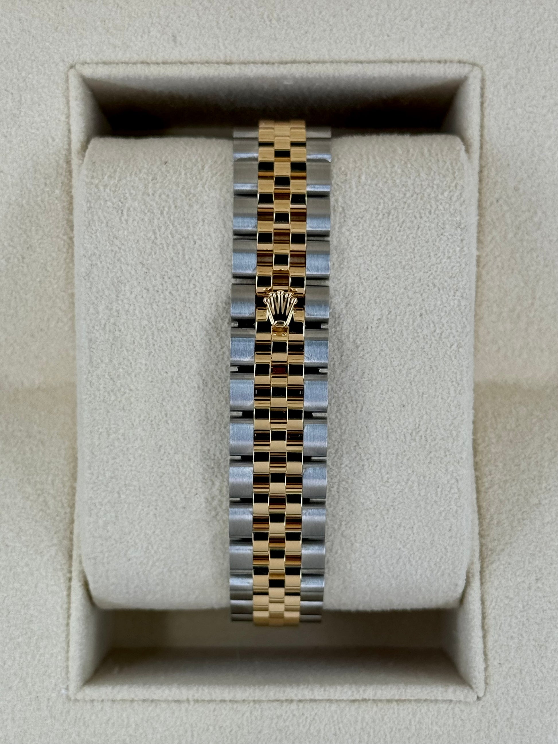 NEW 2024 Rolex Lady Datejust 28mm 279173 Jubilee Champagne Dial - MyWatchLLC