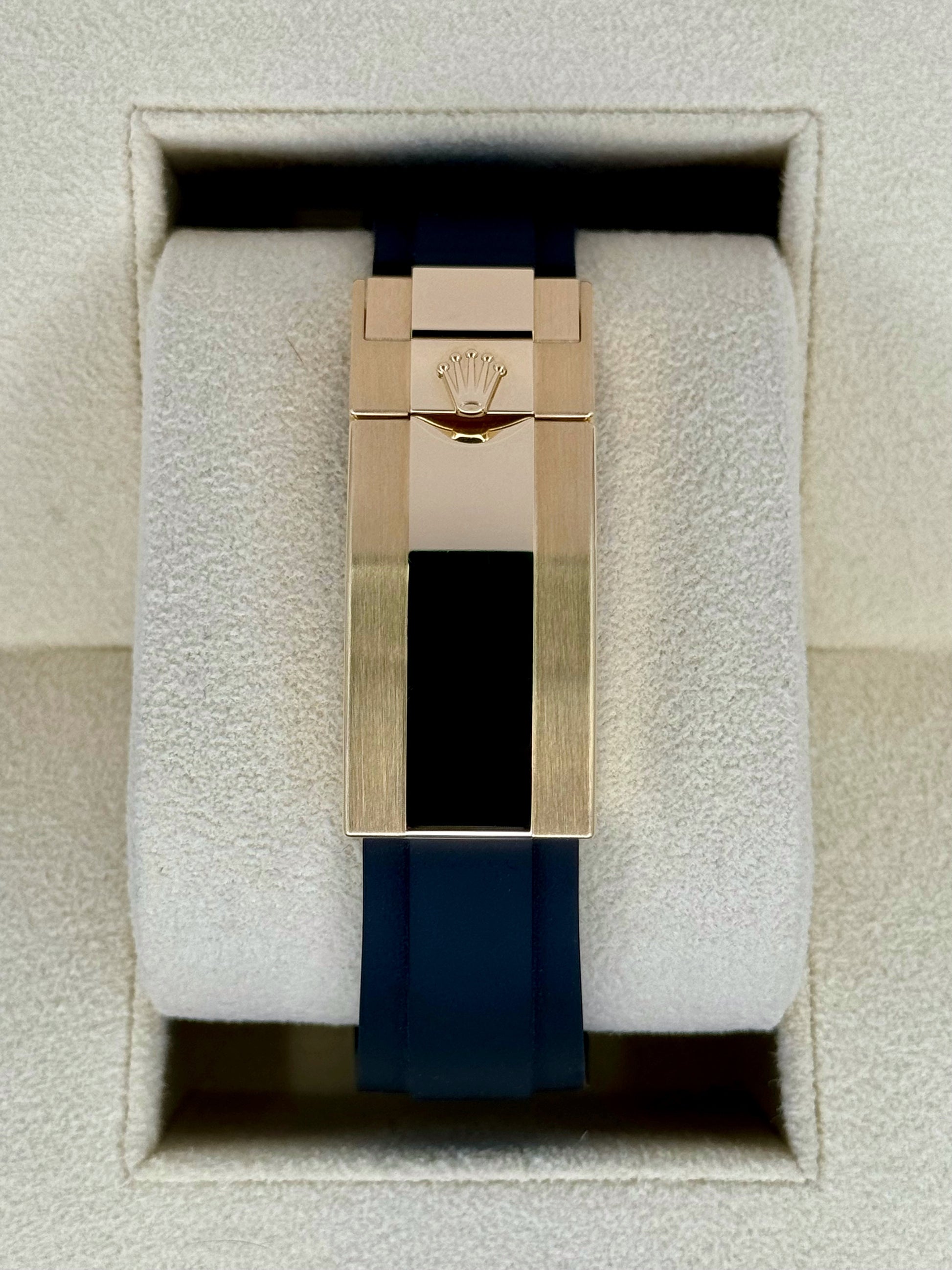 NEW 2024 Rolex Daytona 40mm 126518LN Oysterflex Champagne Dial - MyWatchLLC