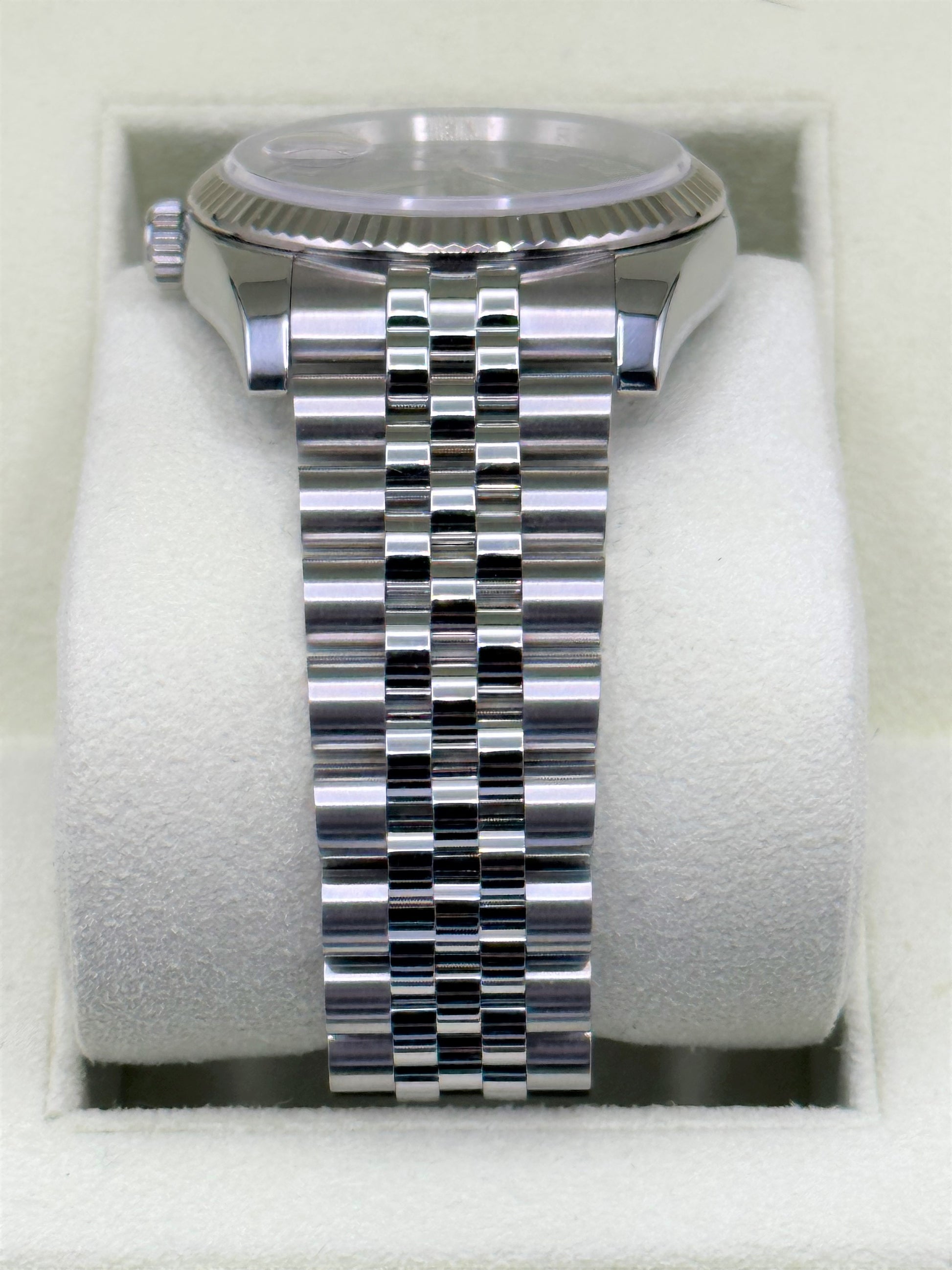 2012 Datejust 36mm 116234 Jubilee Blue Roman Numeral Dial - MyWatchLLC