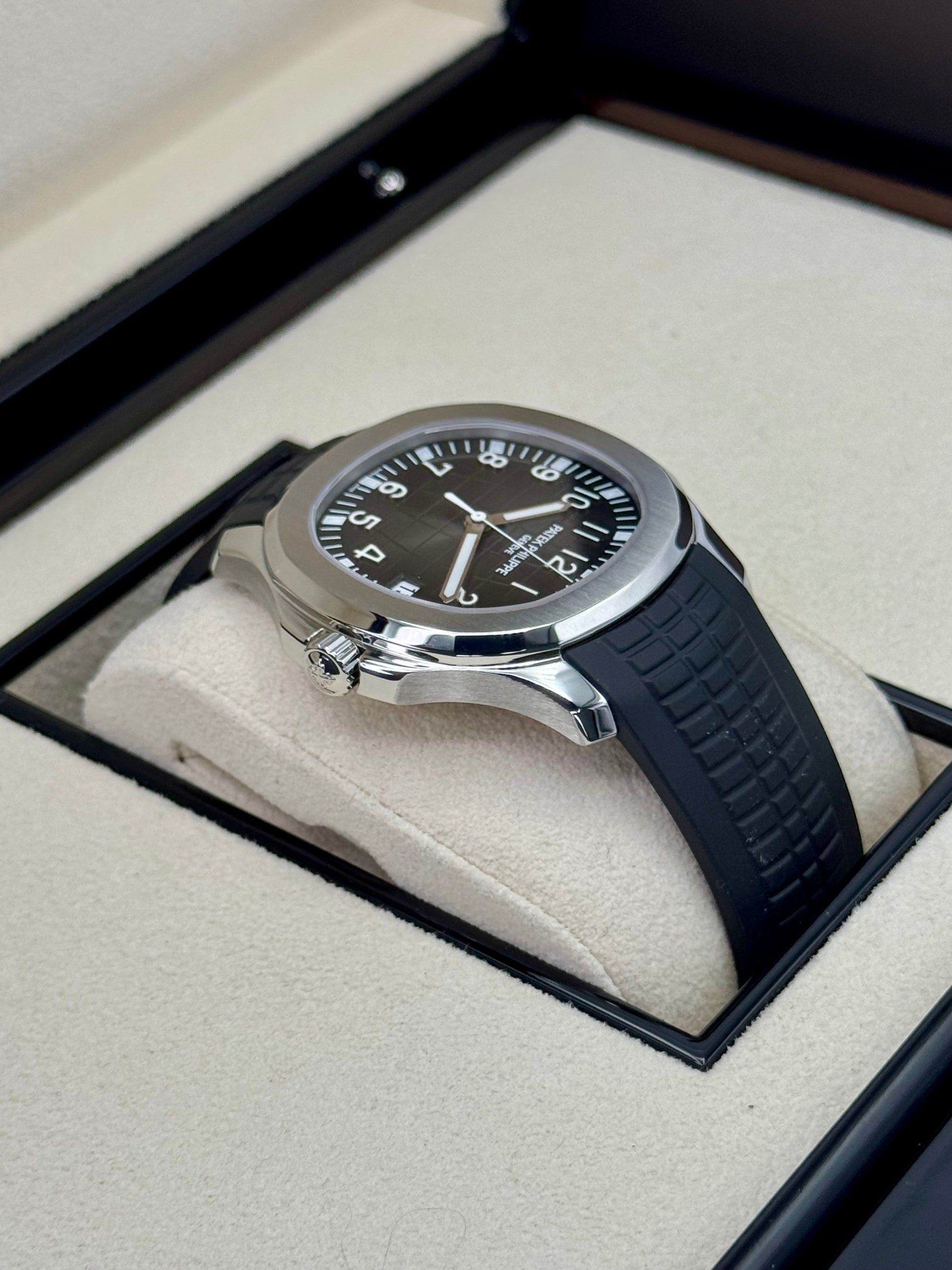 2022 Patek Philippe Aquanaut 5167/1A-001 40mm Stainless Steel Gray Dial - MyWatchLLC