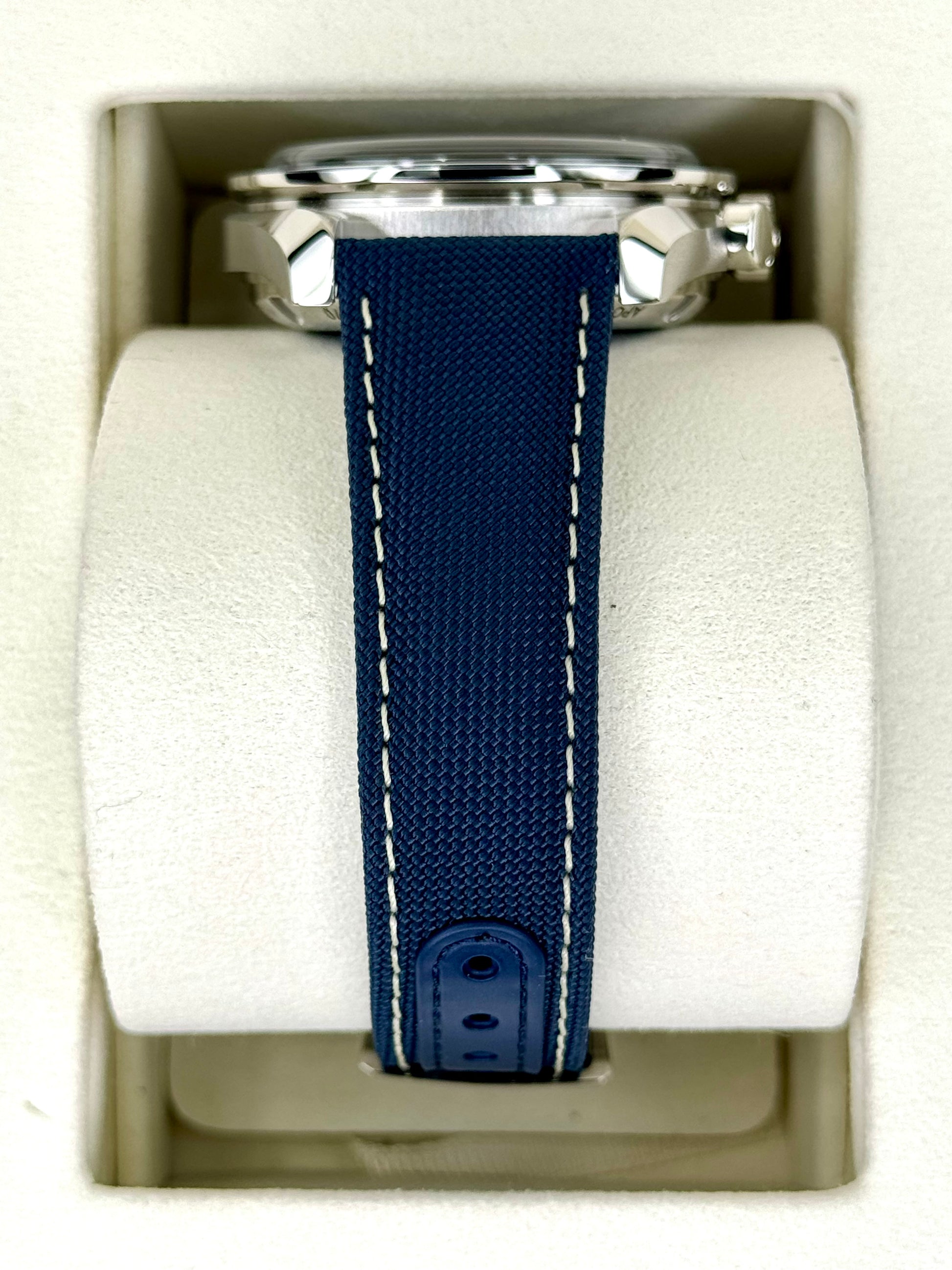 NEW 2023 Speedmaster 42mm 310.32.42.50.02.001 Silver Snoopy Award Dial - MyWatchLLC