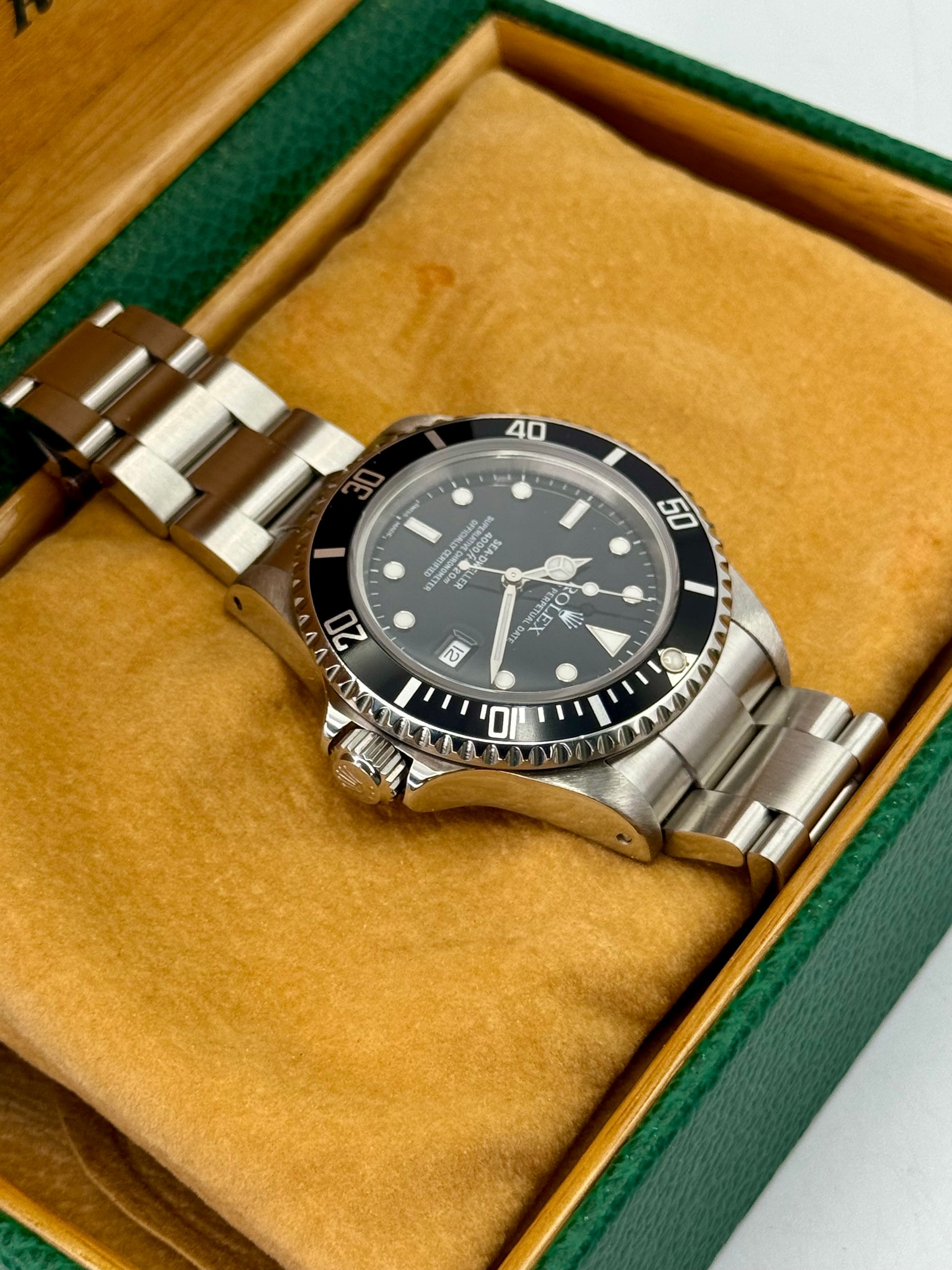 2001 Rolex Sea-Dweller 40mm 16600 Stainless Steel Black Dial "Collectors Set" - MyWatchLLC