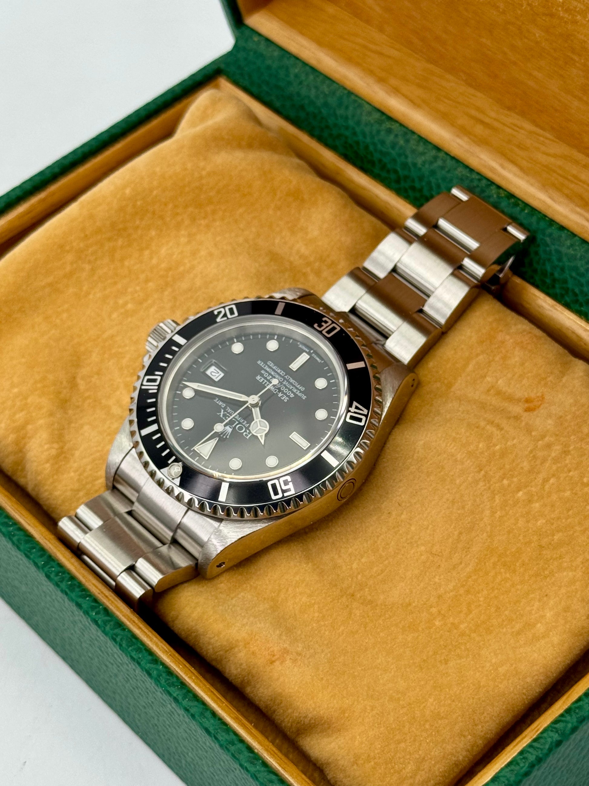 2001 Rolex Sea-Dweller 40mm 16600 Stainless Steel Black Dial "Collectors Set" - MyWatchLLC