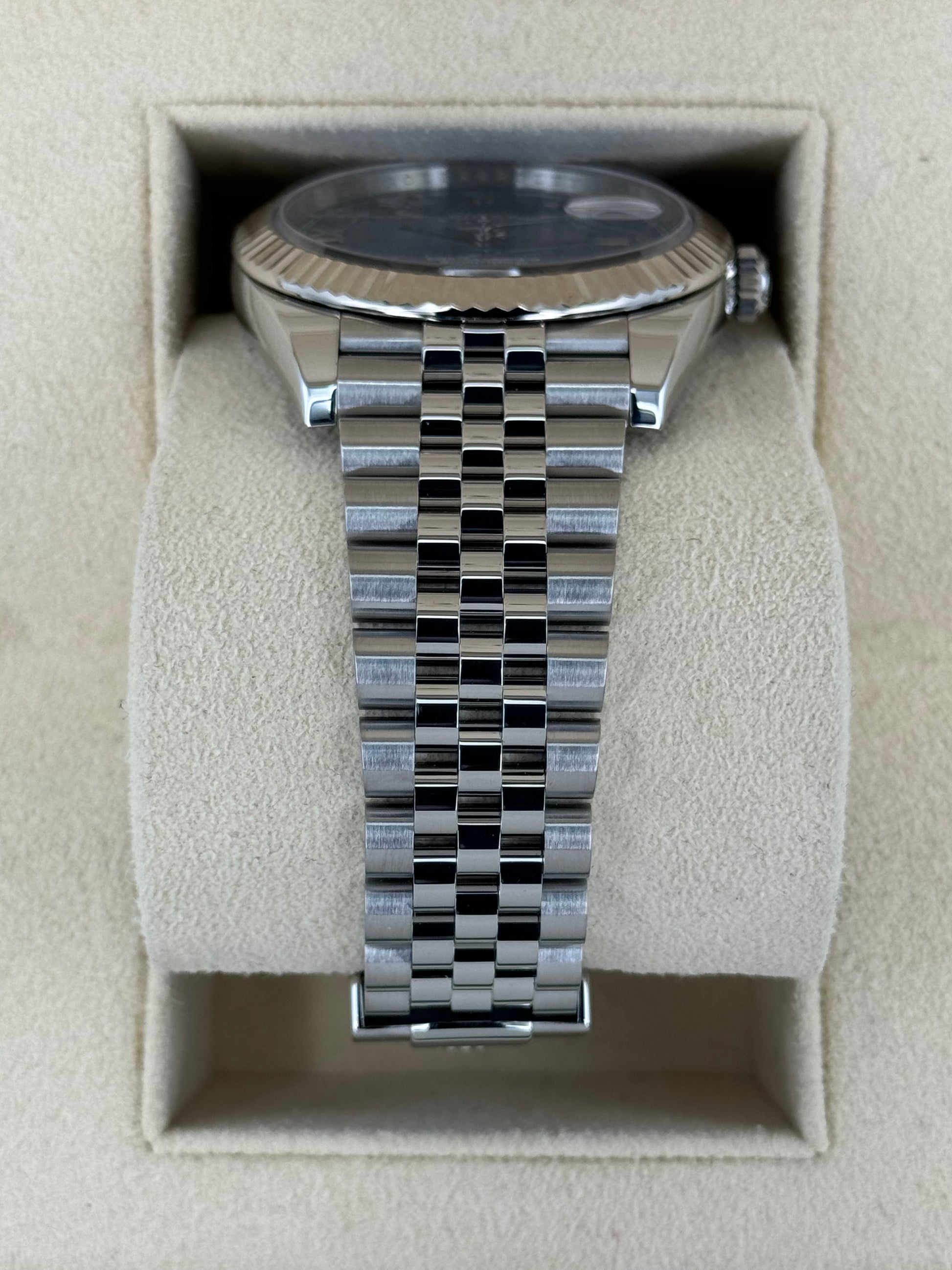 2023 Rolex Datejust 41mm 126334 Jubilee Blue Roman Numeral Dial - MyWatchLLC