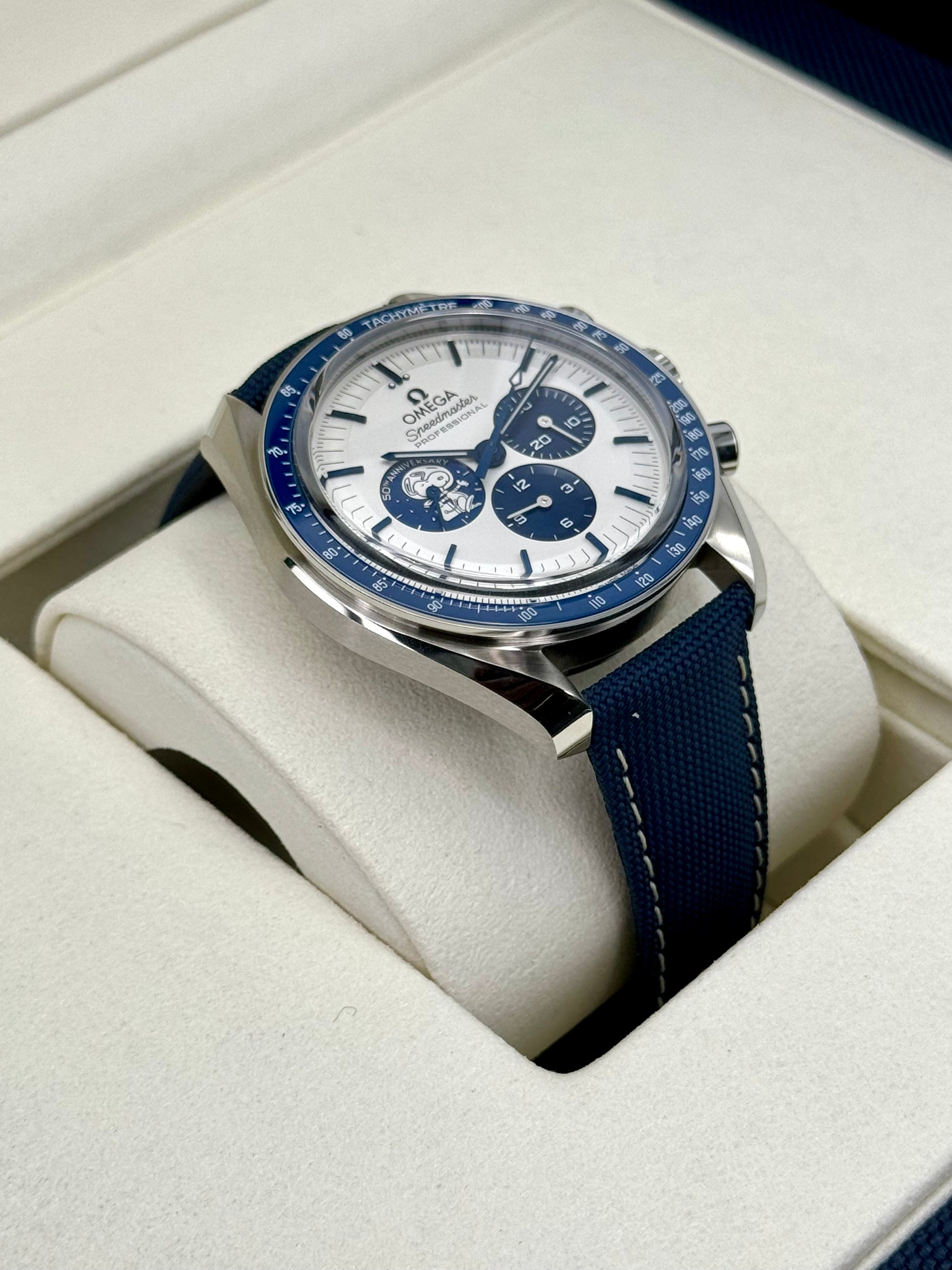 NEW 2023 Omega Speedmaster Silver Snoopy Award 310.32.42.50.02.001 - MyWatchLLC