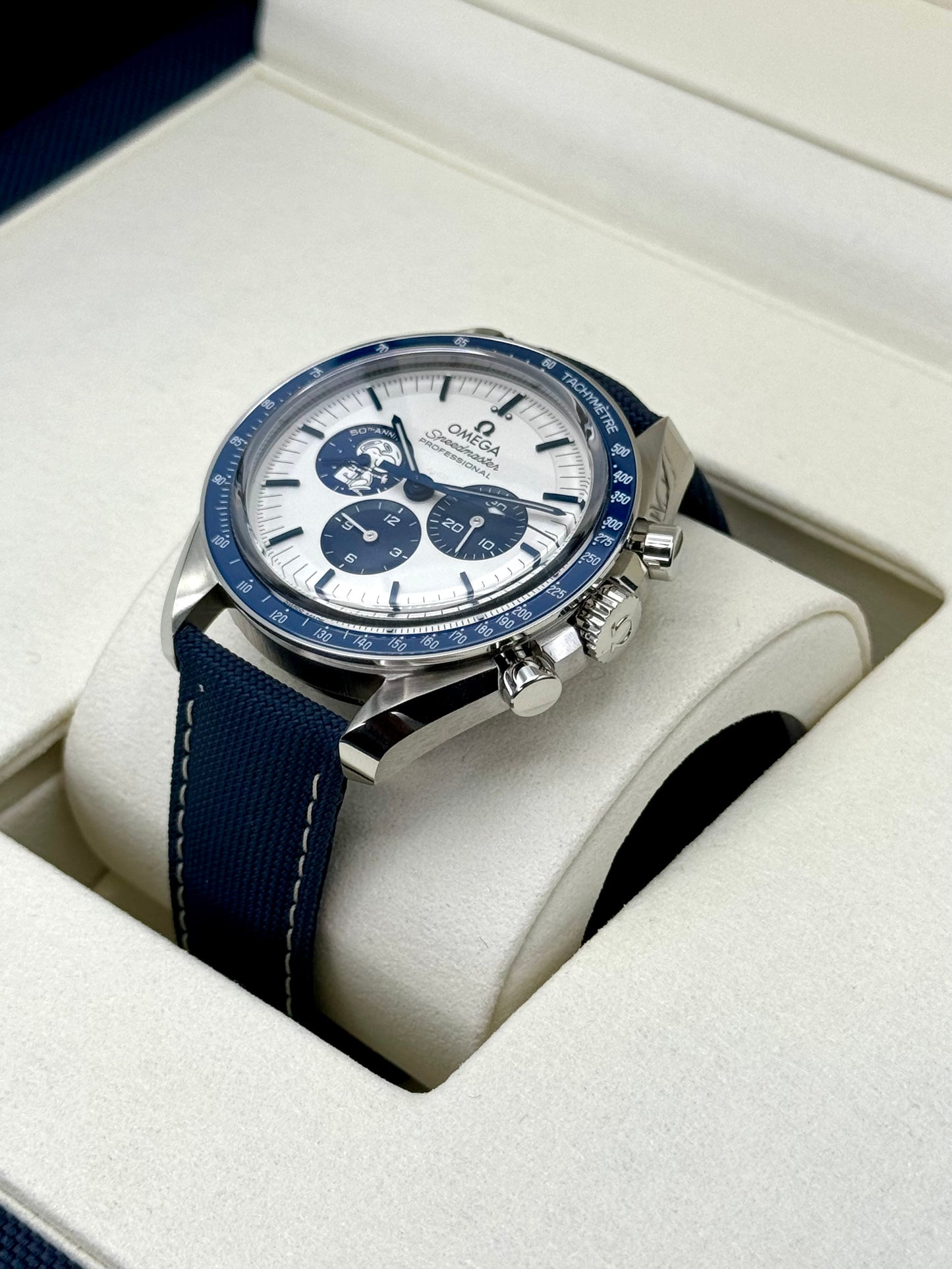 NEW 2023 Omega Speedmaster Silver Snoopy Award 310.32.42.50.02.001 - MyWatchLLC