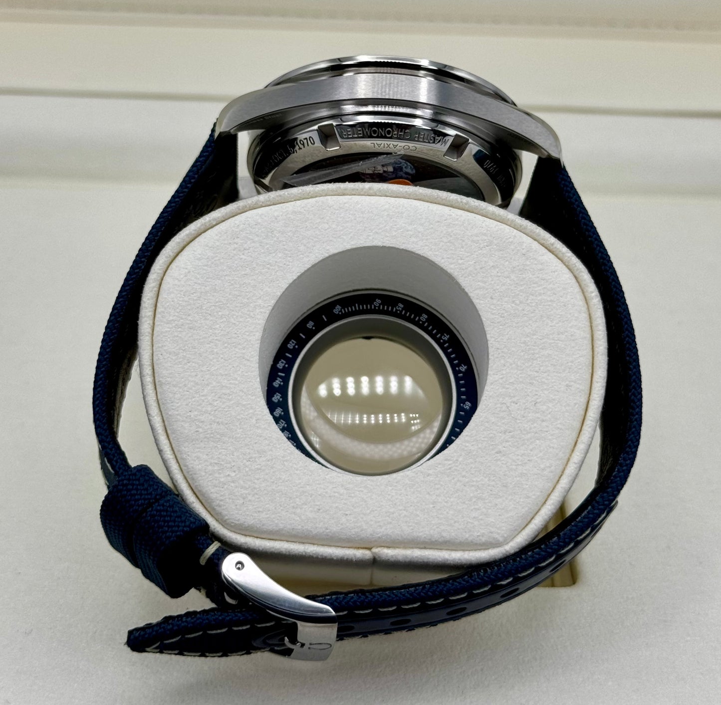 NEW 2023 Omega Speedmaster Silver Snoopy Award 310.32.42.50.02.001 - MyWatchLLC