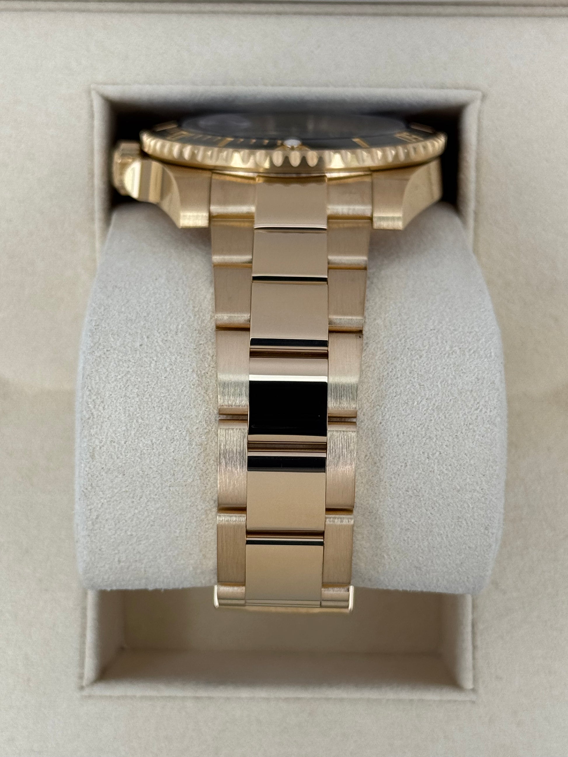 2020 Rolex Submariner 40mm 116618LN 18K Yellow Gold Black Dial - MyWatchLLC